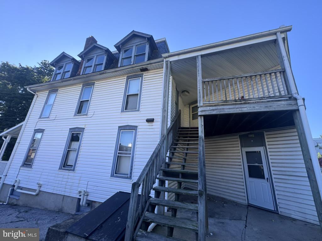 106 S Main St, Yoe, PA 17313 photo