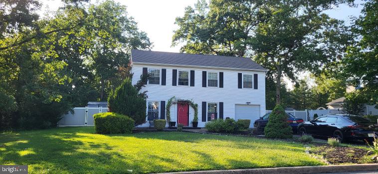 5 Highland Dr, Barnegat, NJ 08005