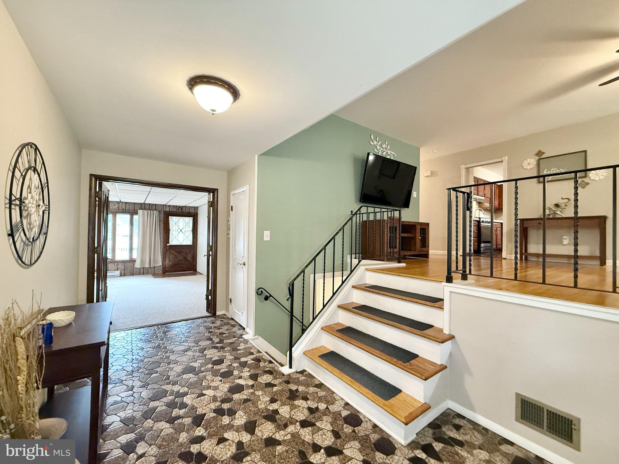130 Fernwood Dr, Hammonton, NJ 08037 photo