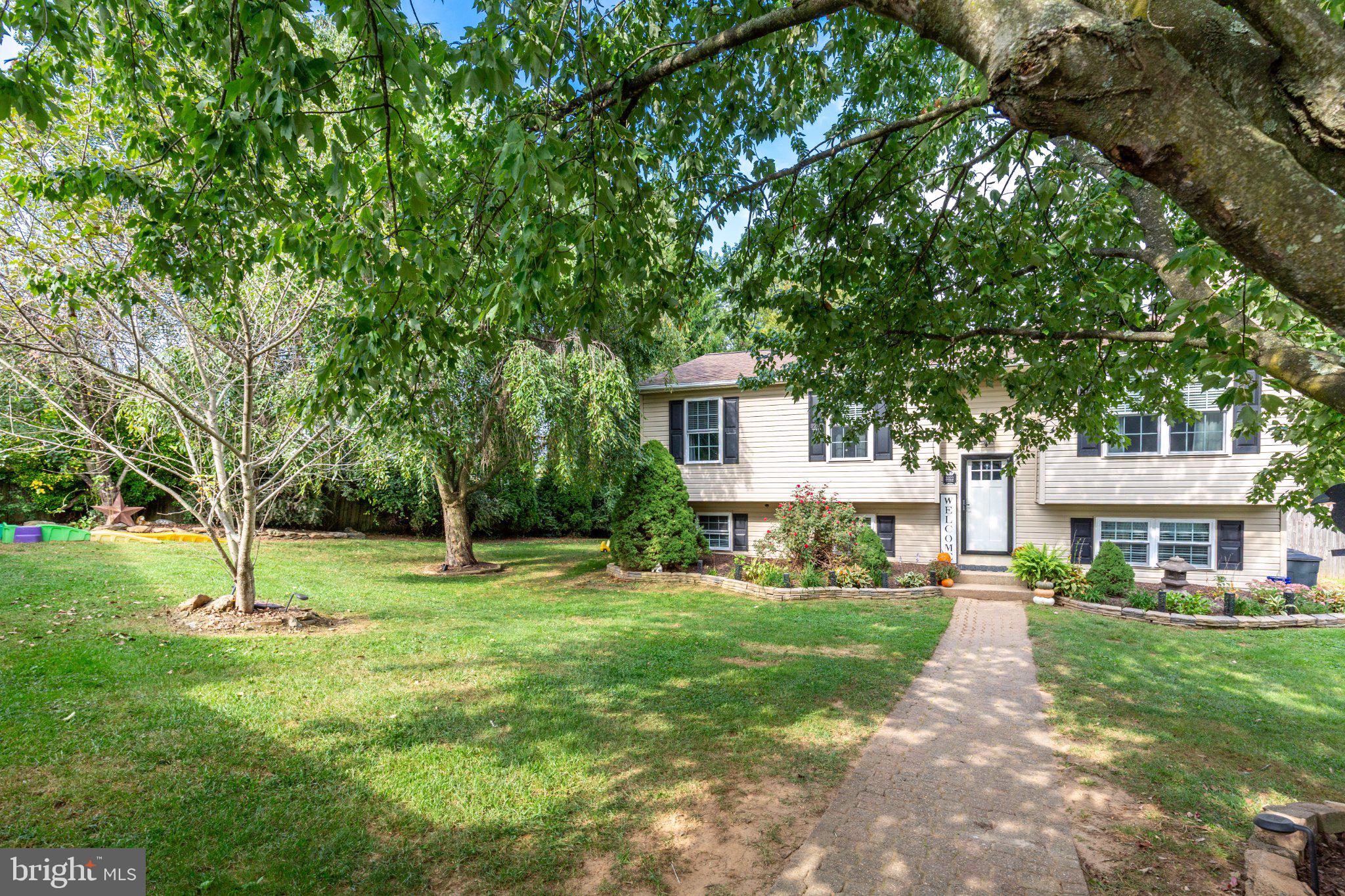 3322 Sutton Ct, Manchester, MD 21102 photo