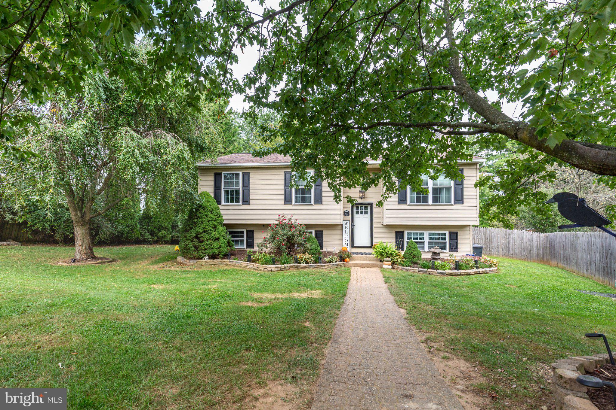 3322 Sutton Ct, Manchester, MD 21102 photo