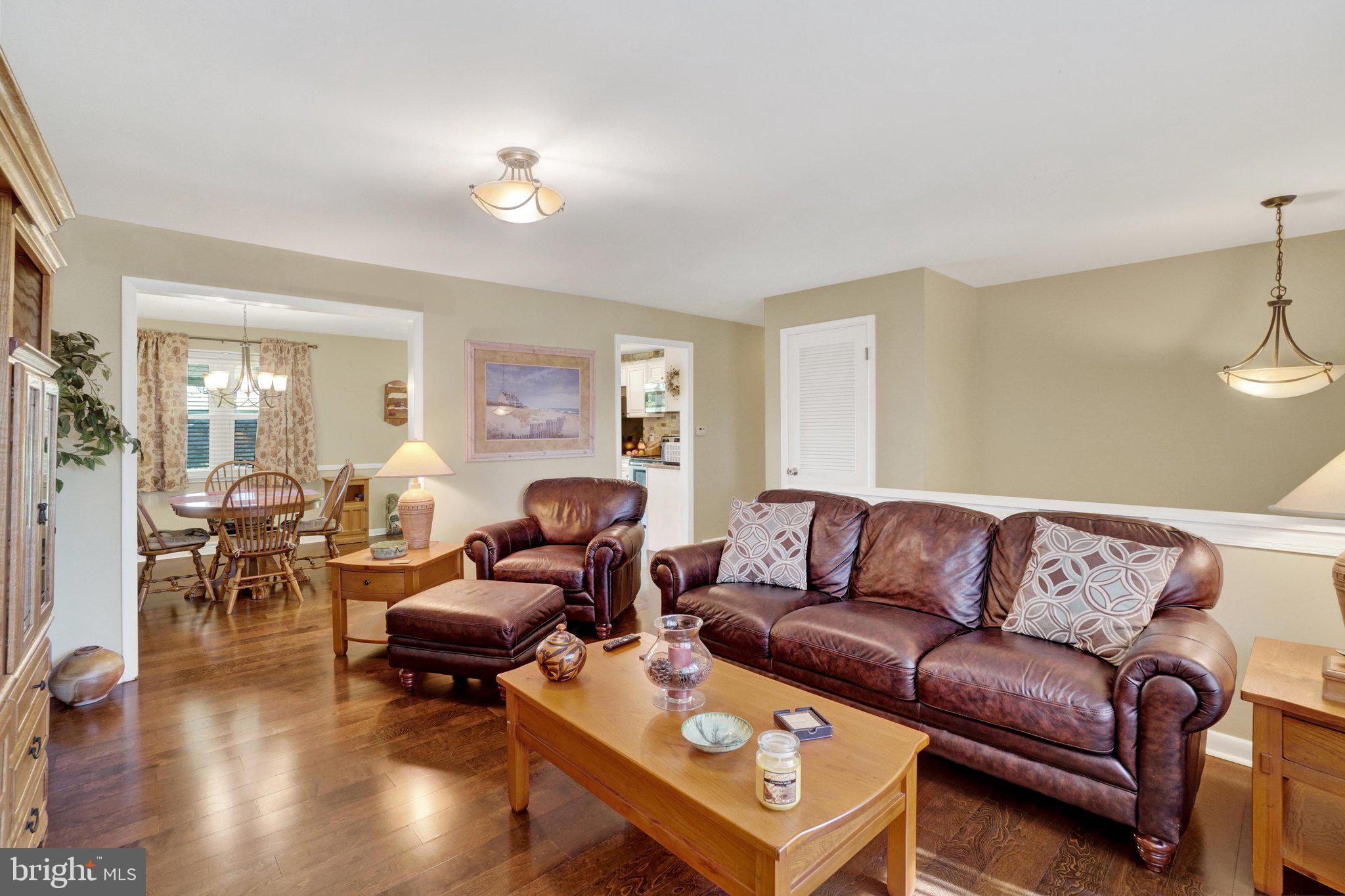 1911 Oakley Dr, York, PA 17408 photo