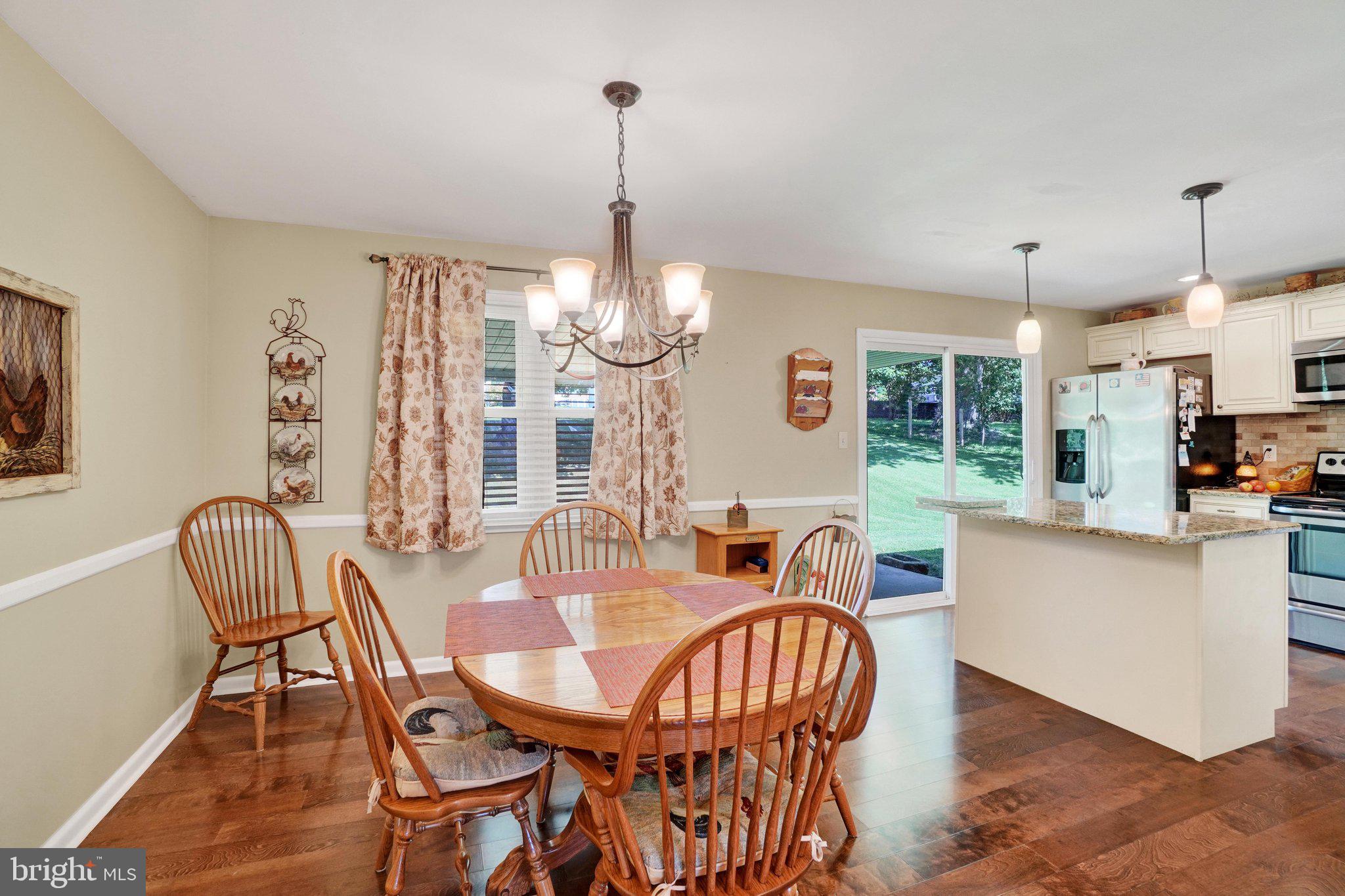 1911 Oakley Dr, York, PA 17408 photo