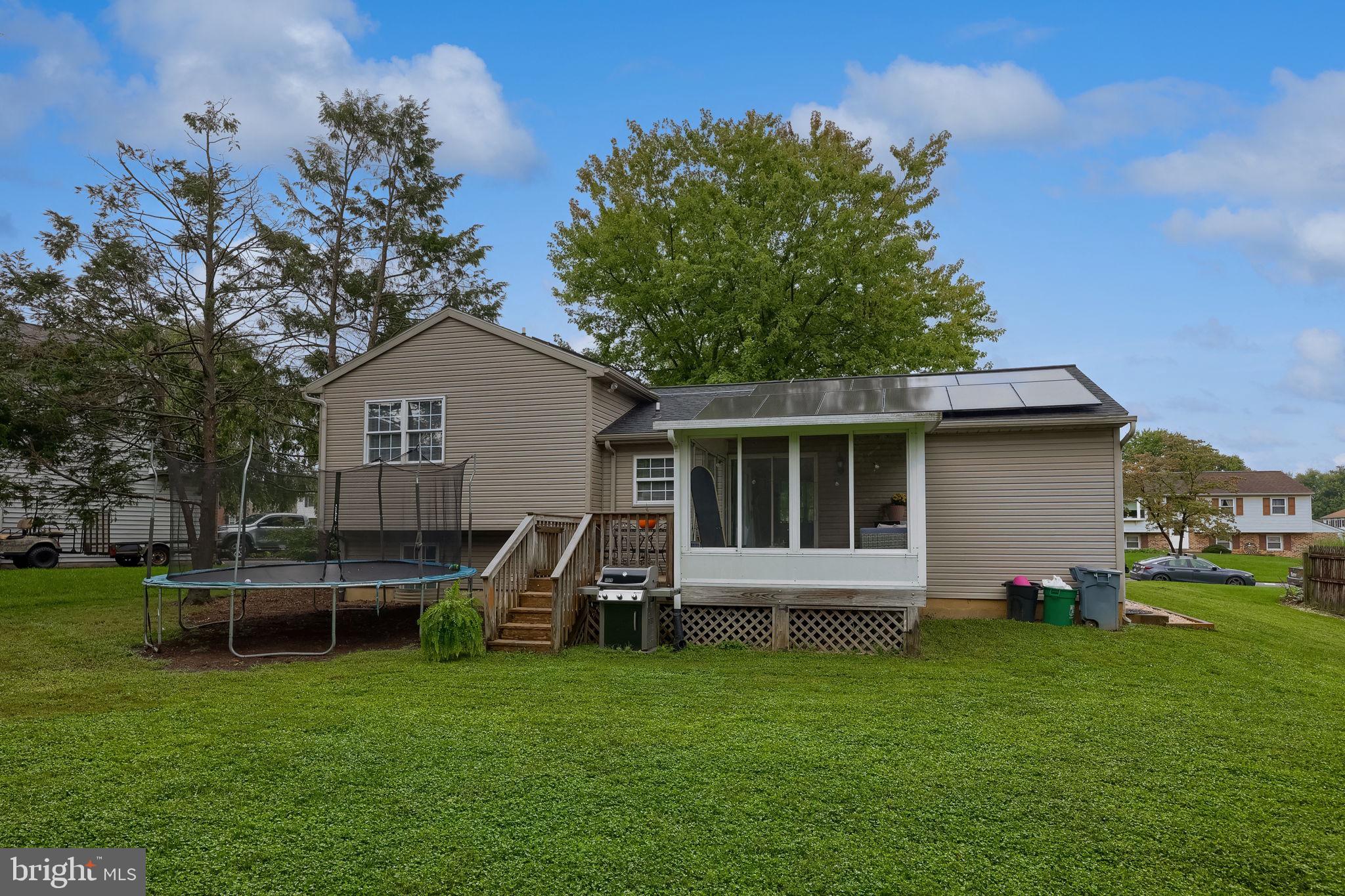 1504 Mcfarland Dr, Landisville, PA 17538 photo