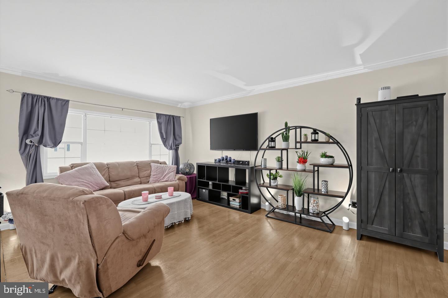 1013 Pinetop Dr, Glen Burnie, MD 21061 photo