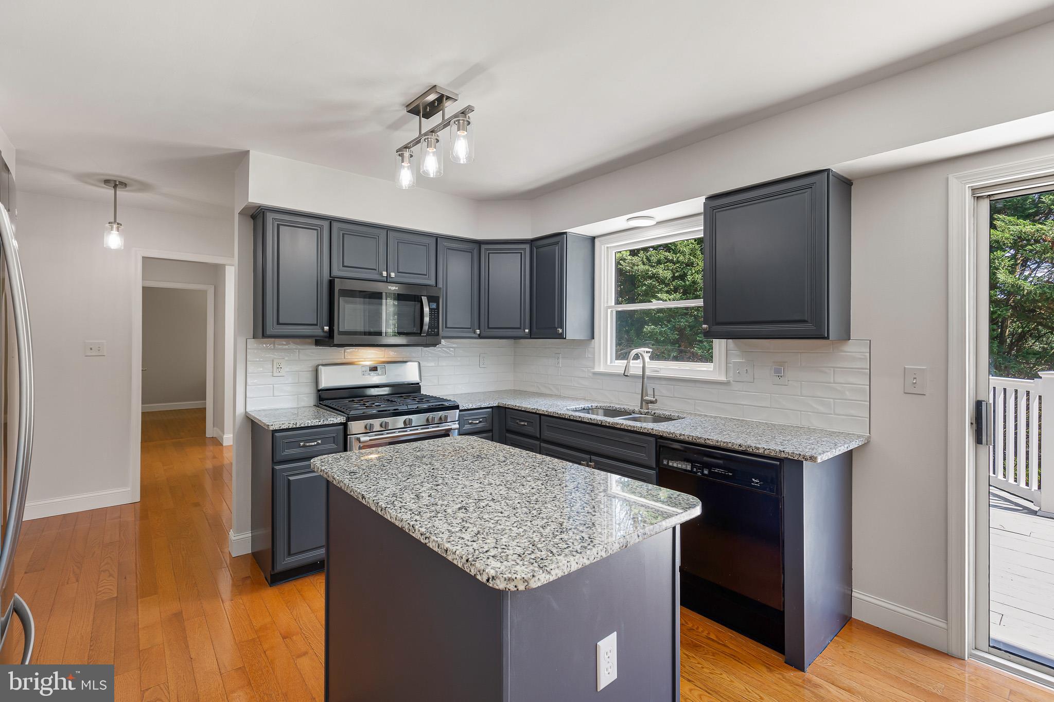 119 E Wilkerdean Dr, Newark, DE 19711 photo