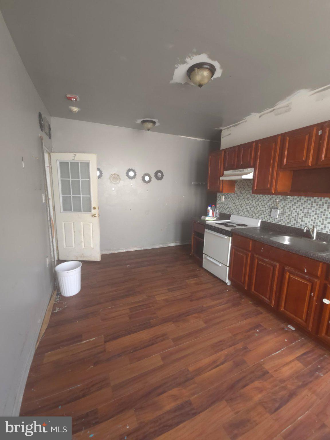 1101 W Lehigh Ave, Philadelphia, PA 19133 photo