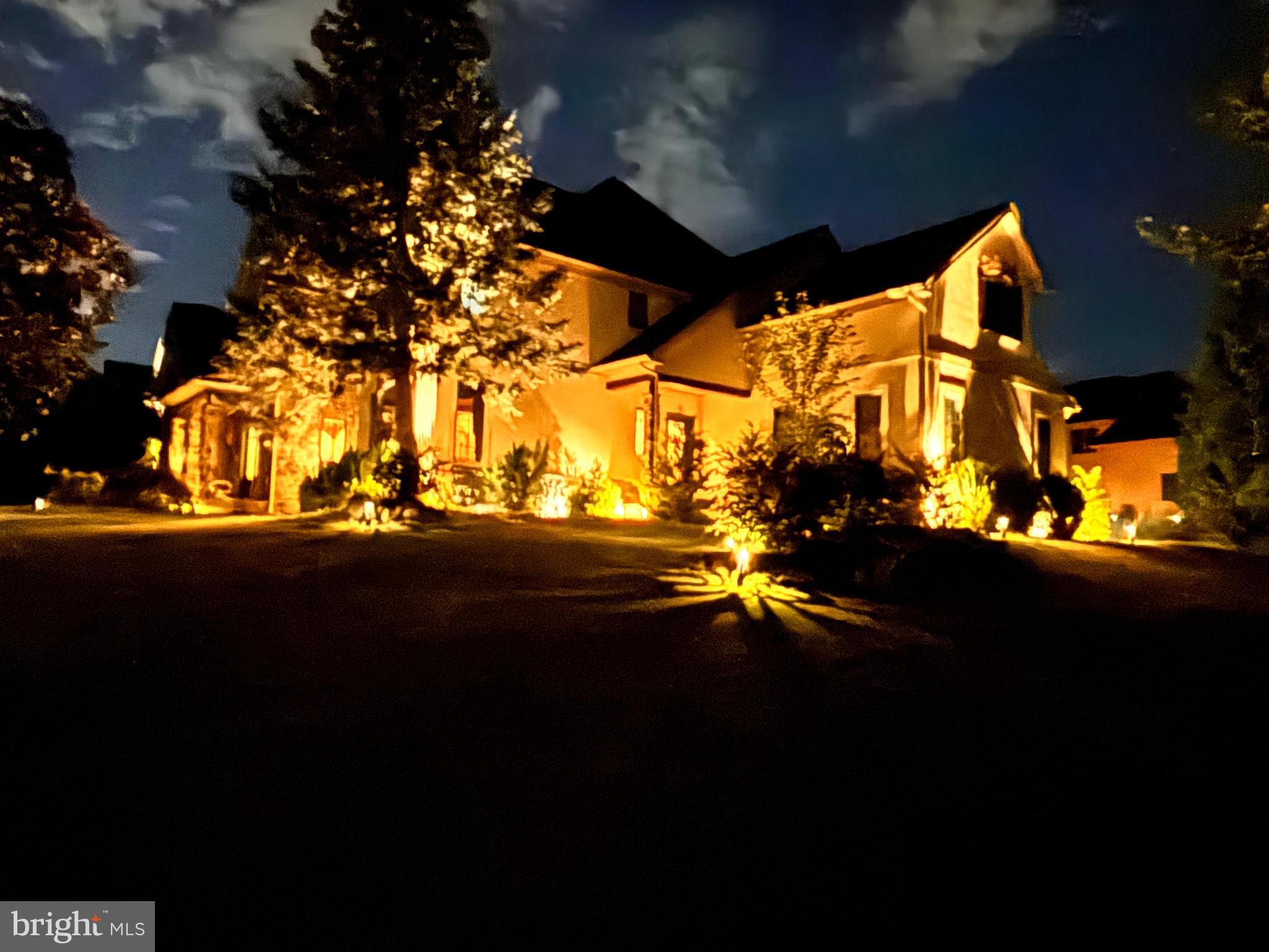 49 Crest Blvd, Easton, PA 18045 photo