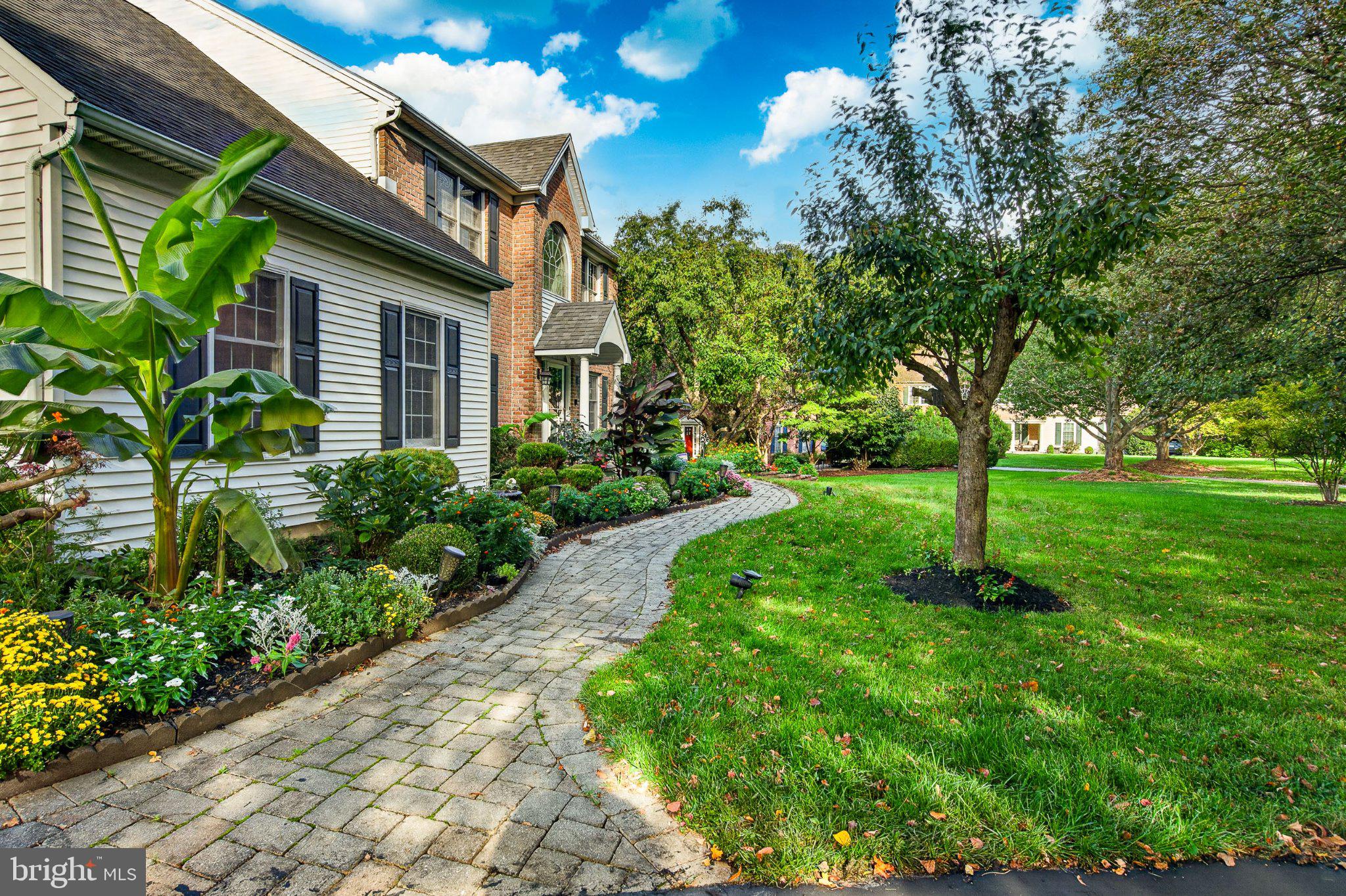 810 Thicket Ct, West Chester, PA 19380 photo