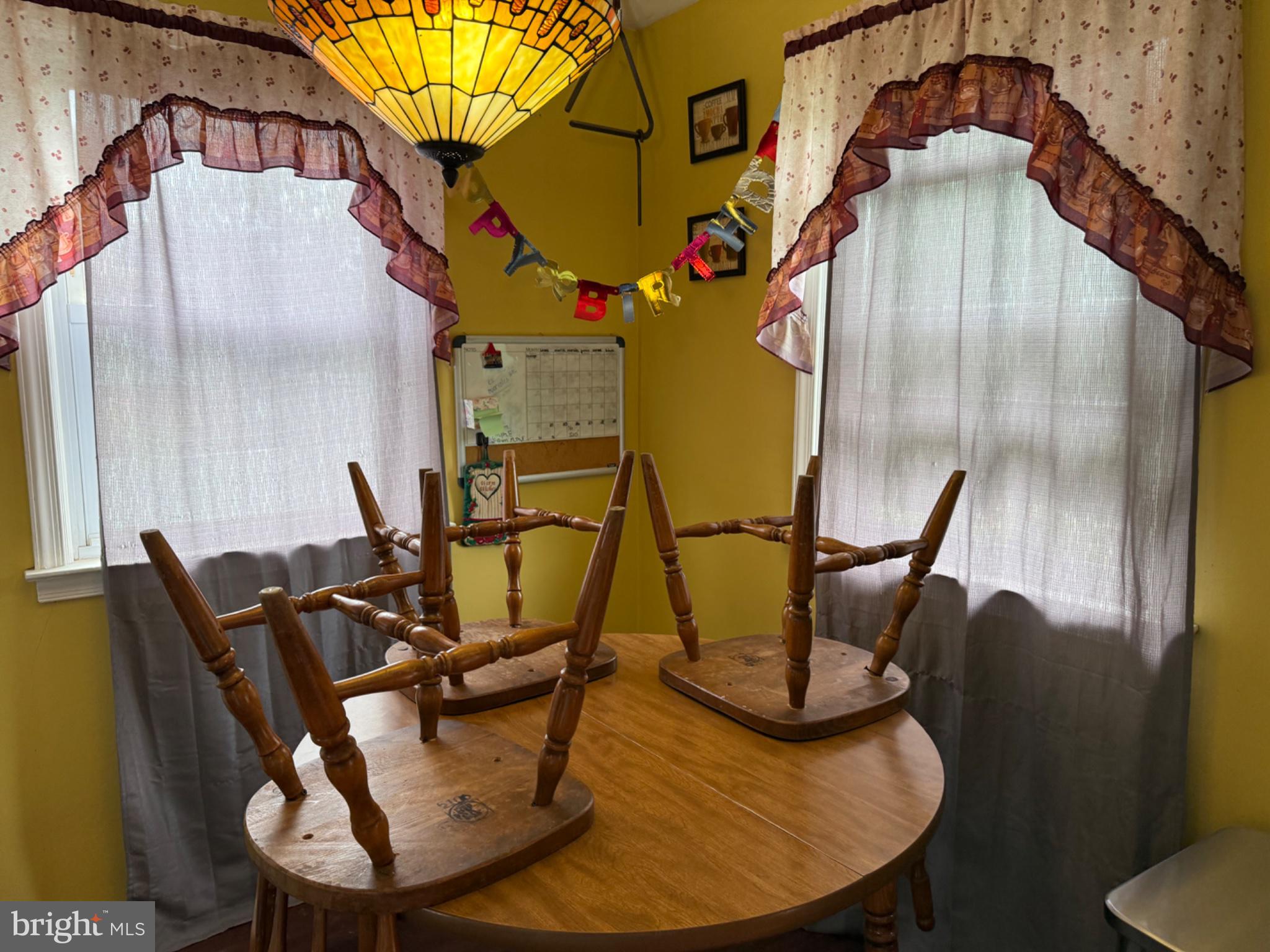 608 Hoffnagle St, Philadelphia, PA 19111 photo