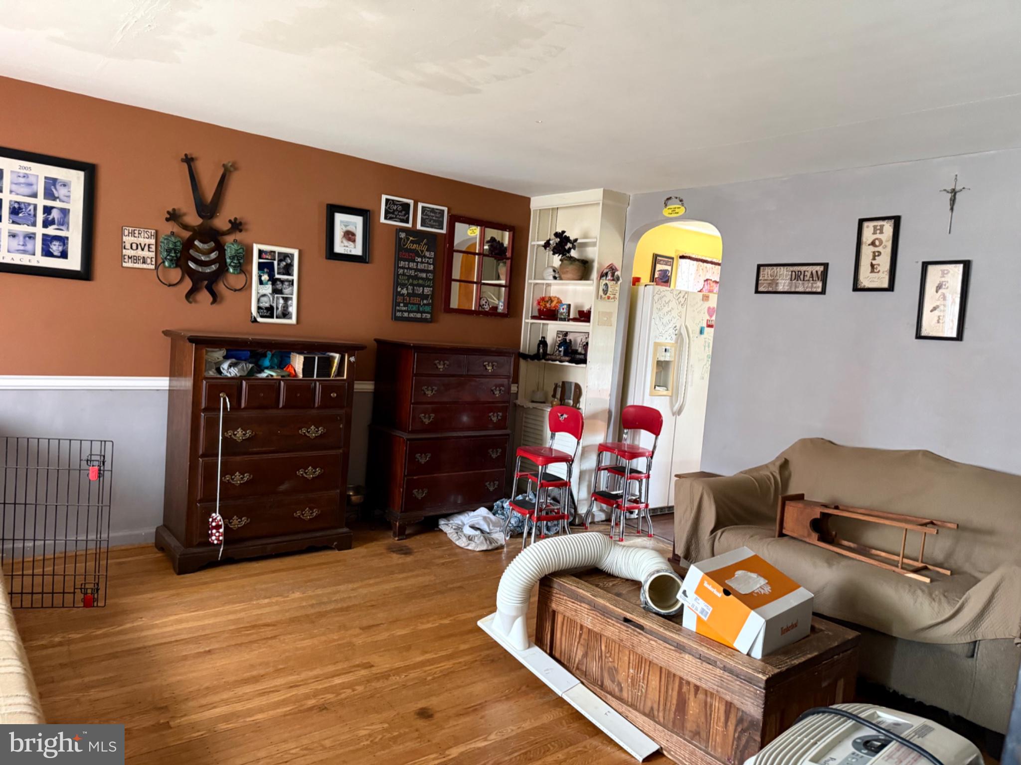 608 Hoffnagle St, Philadelphia, PA 19111 photo