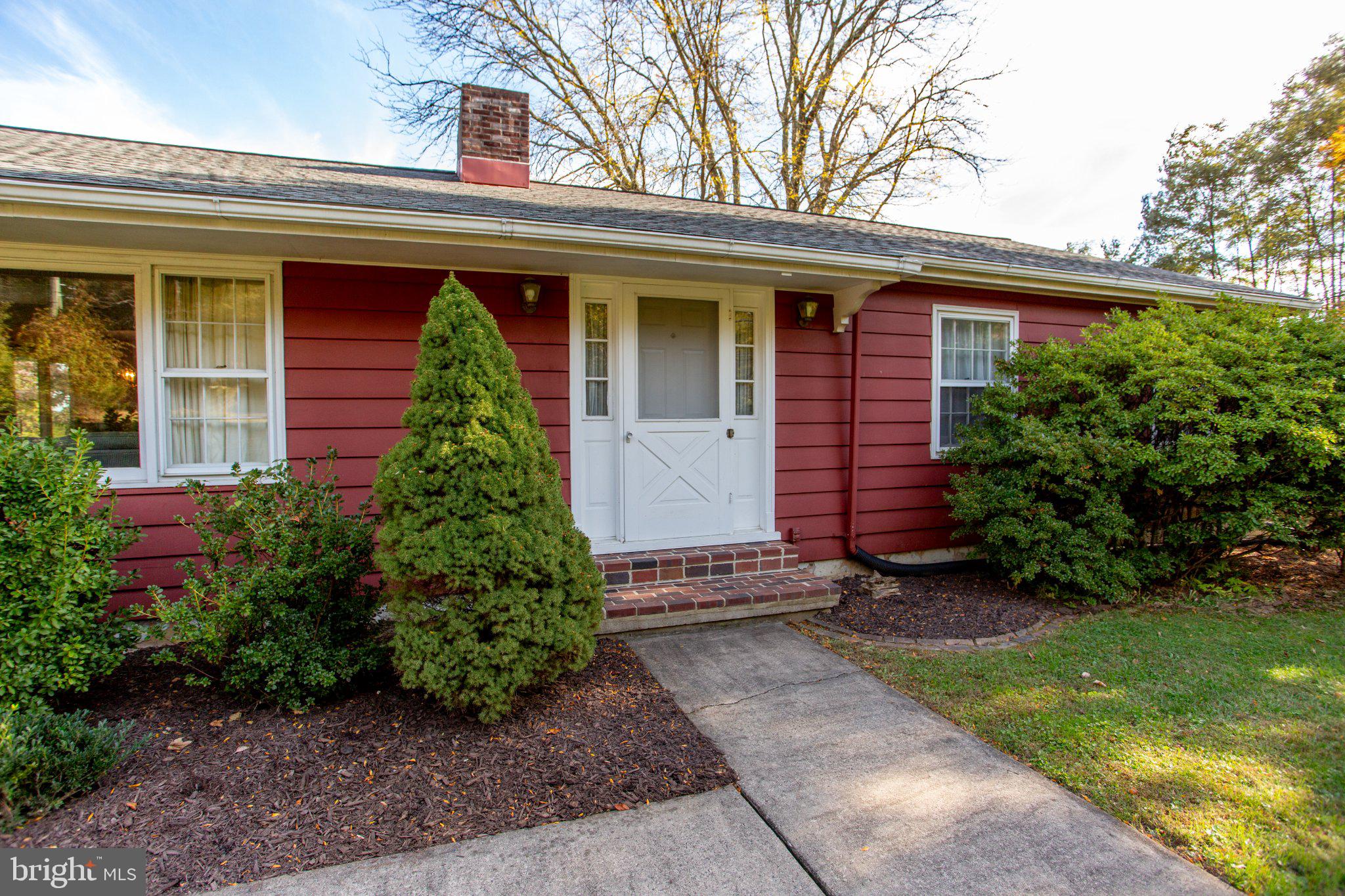 4727 Lower Mountain Rd, New Hope, PA 18938 photo