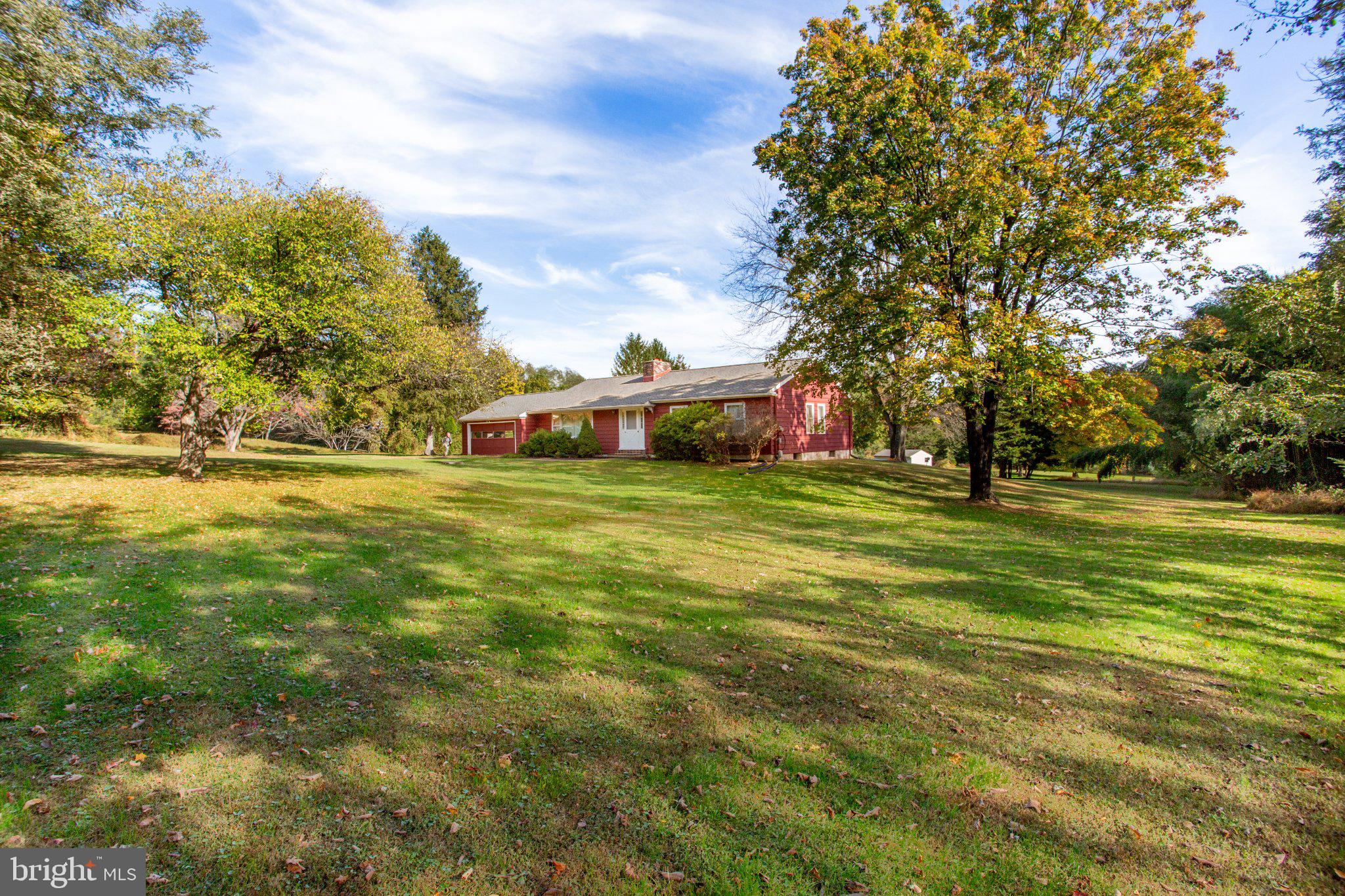 4727 Lower Mountain Rd, New Hope, PA 18938 photo
