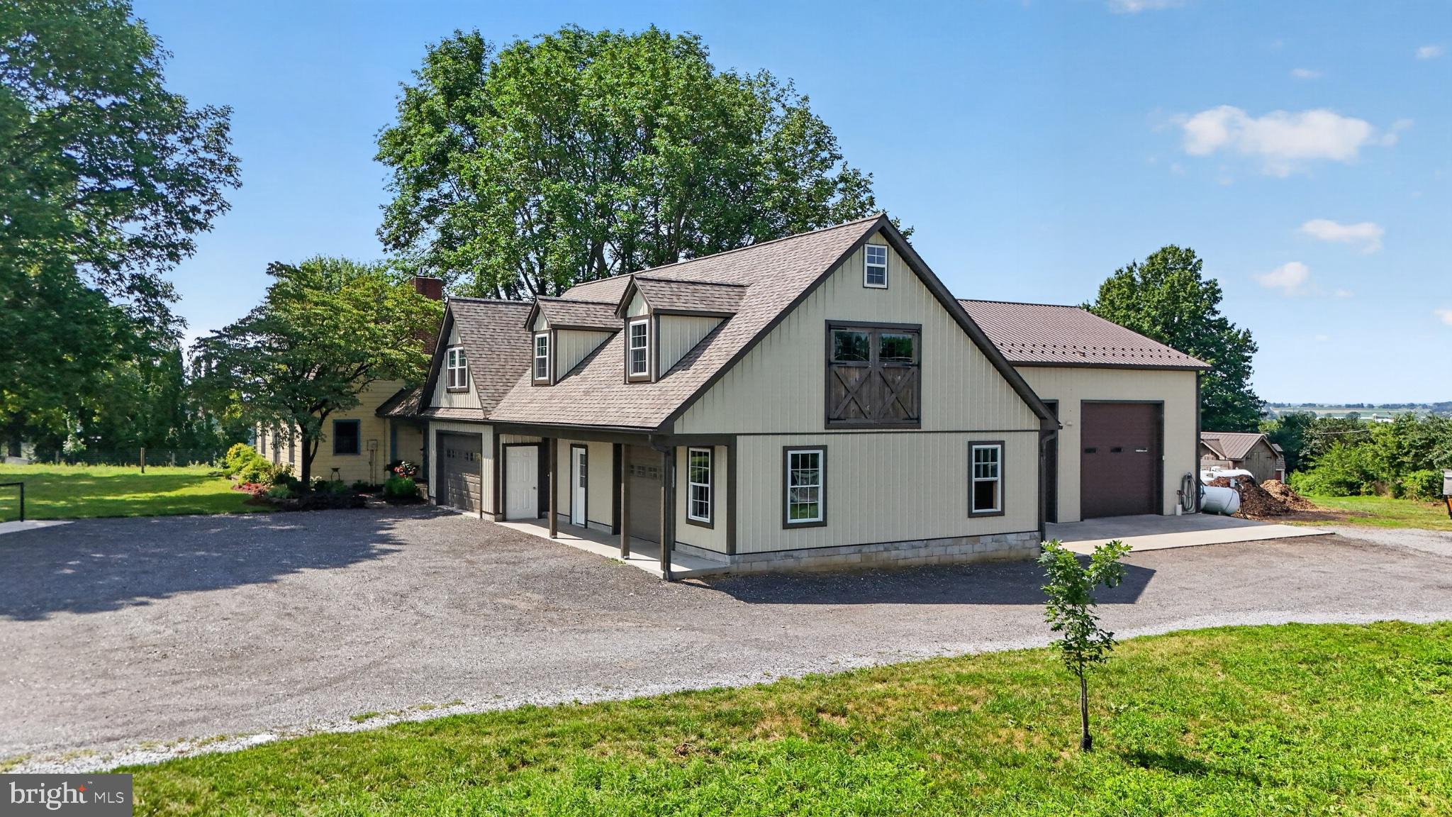 126 W Newport Rd, Lititz, PA 17543 photo