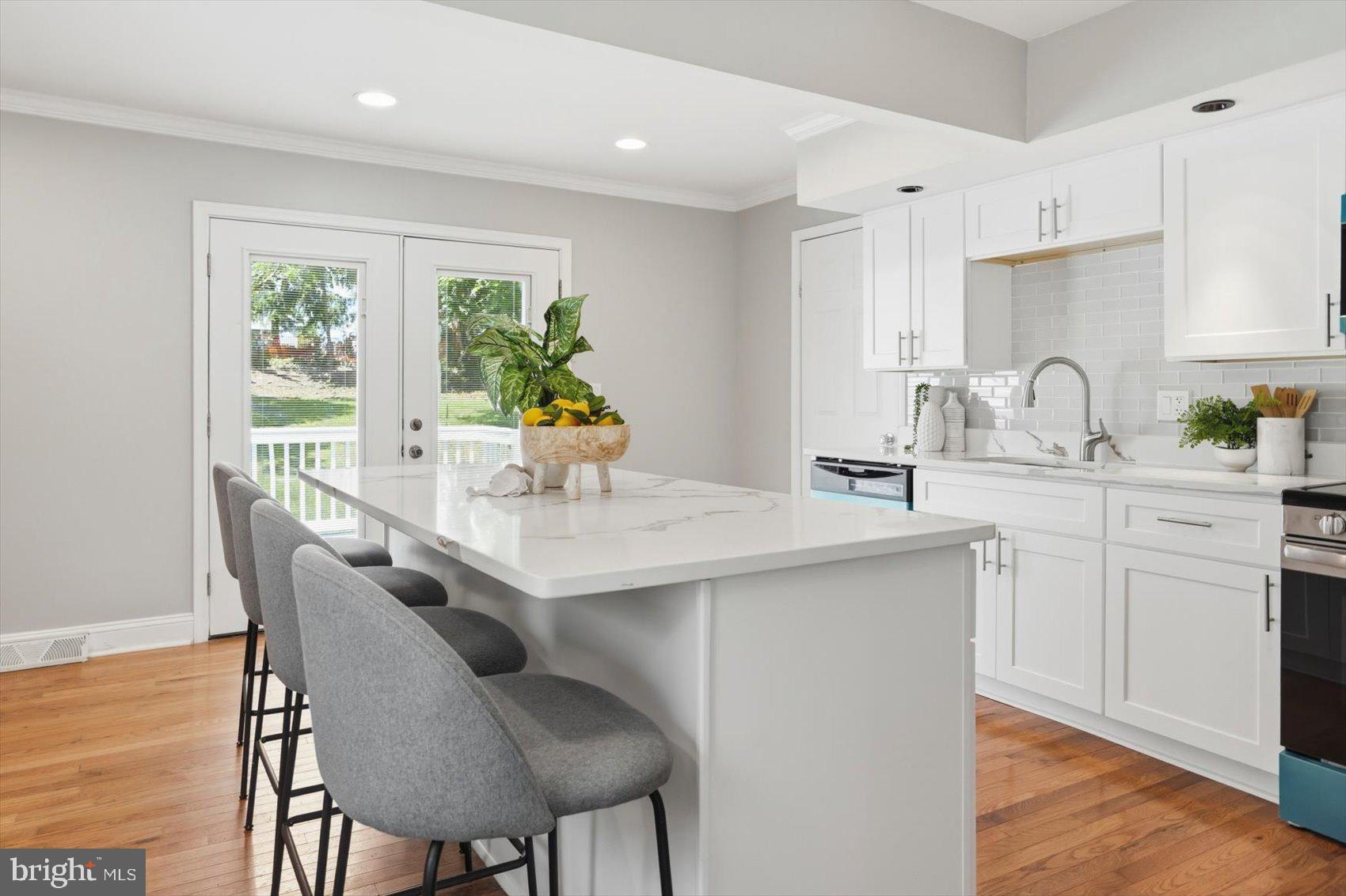 74 Northwood Dr, Lutherville Timonium, MD 21093