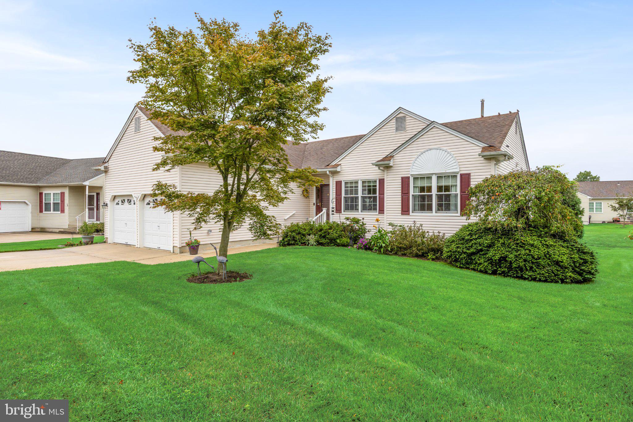 11 Tara Ln, Delran Twp, NJ 08075 photo