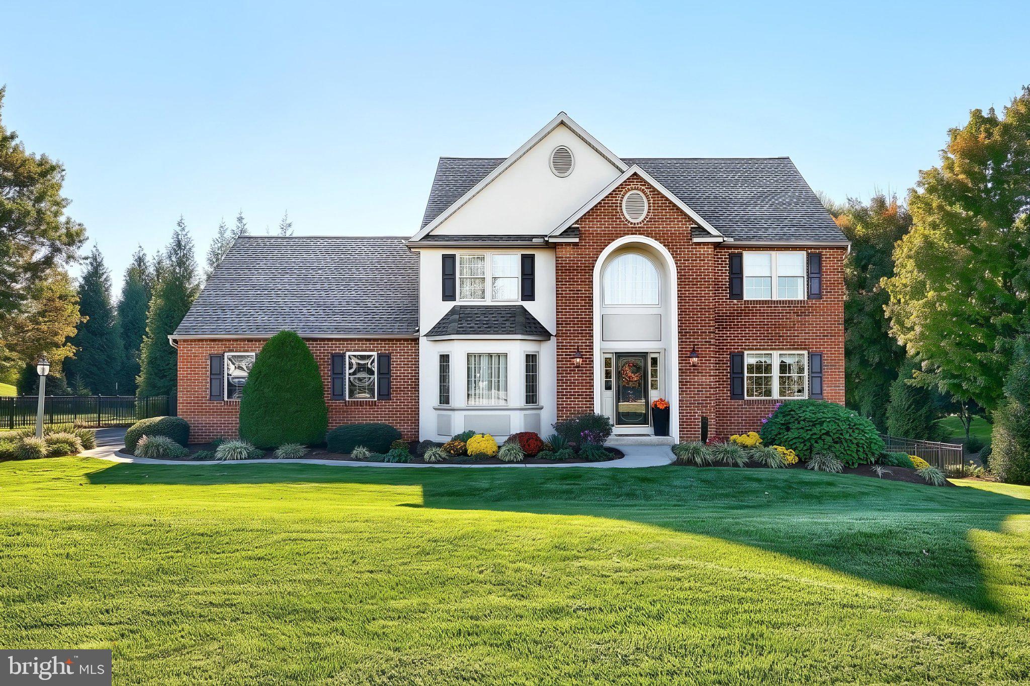 255 Wynshire Ln, Red Lion, PA 17356