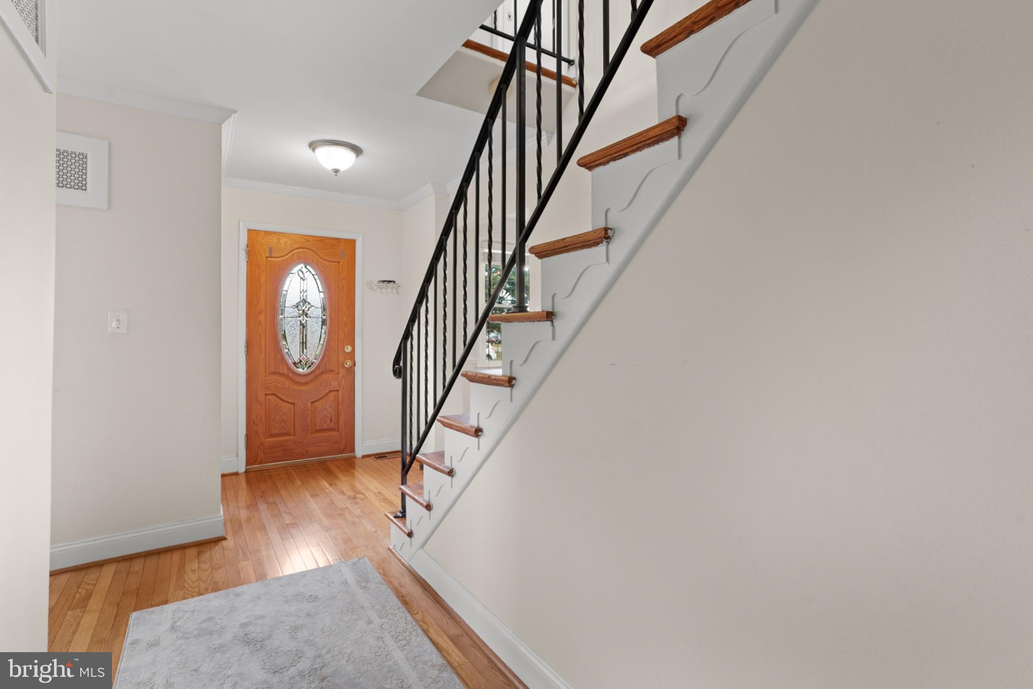 6213 Thomas Dr, Springfield, VA 22150 photo
