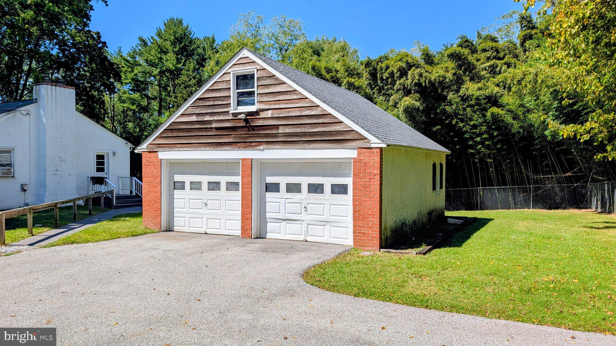 15 Locksley Rd, Glen Mills, PA 19342 photo