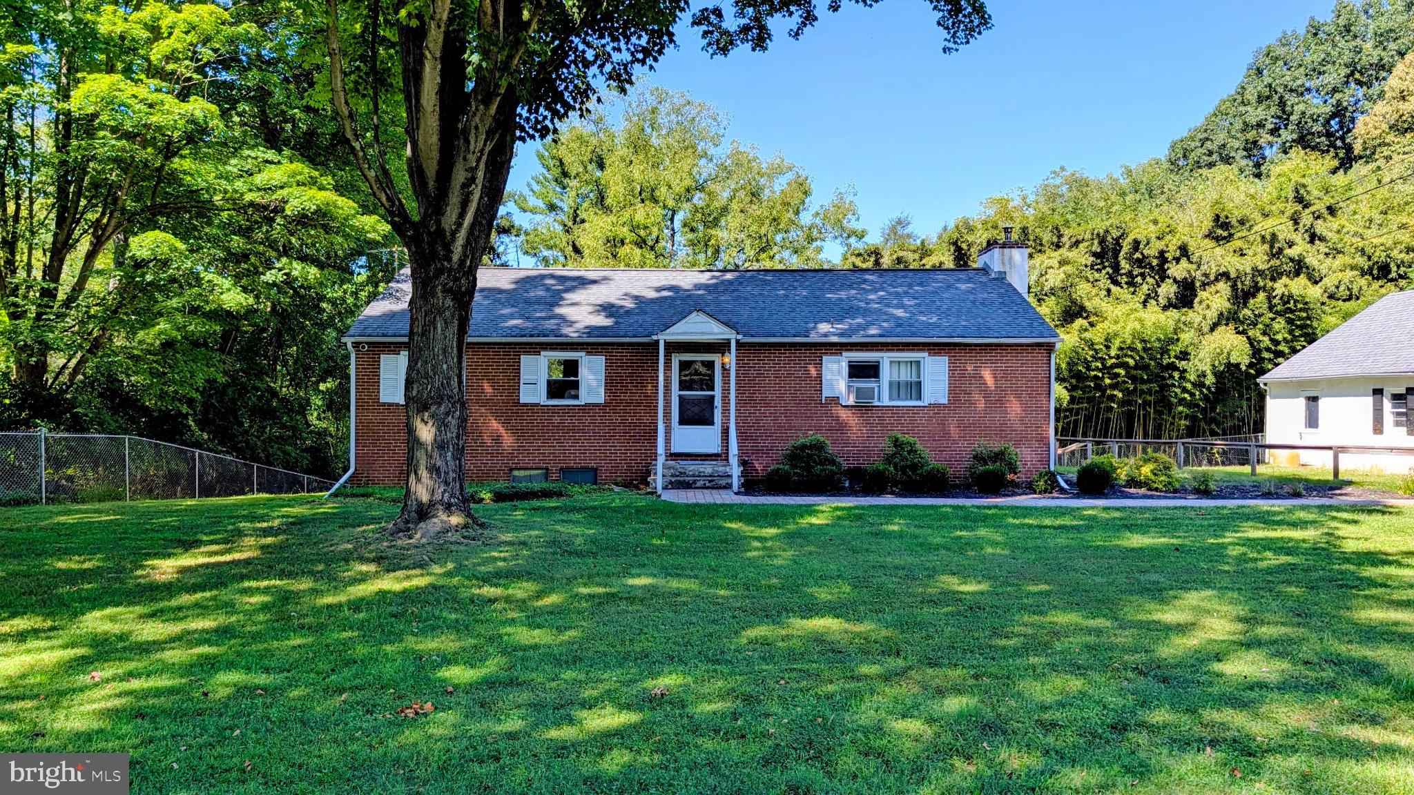 15 Locksley Rd, Glen Mills, PA 19342