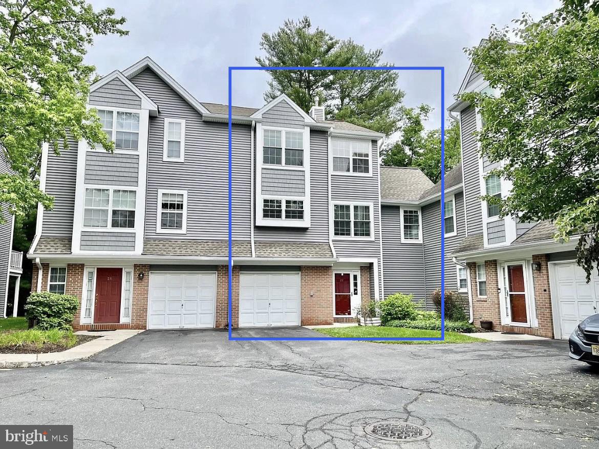 22 Halstead Pl, Princeton, NJ 08540