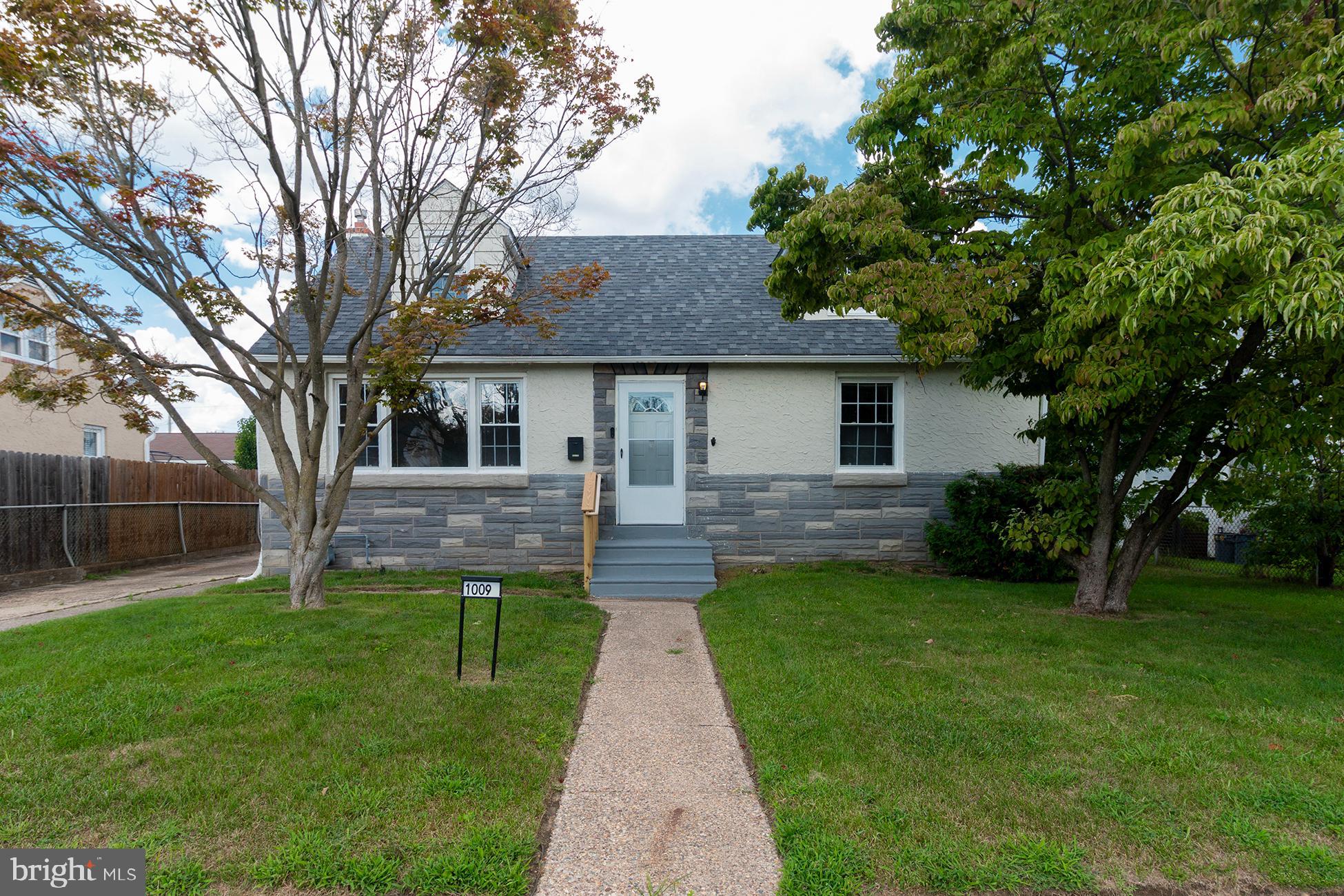 1009 Melrose Ave, Blackwood, NJ 08012