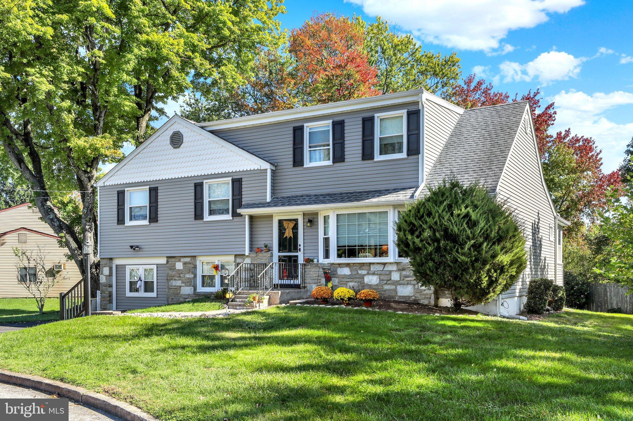 121 Clayton Rd, Hatboro, PA 19040