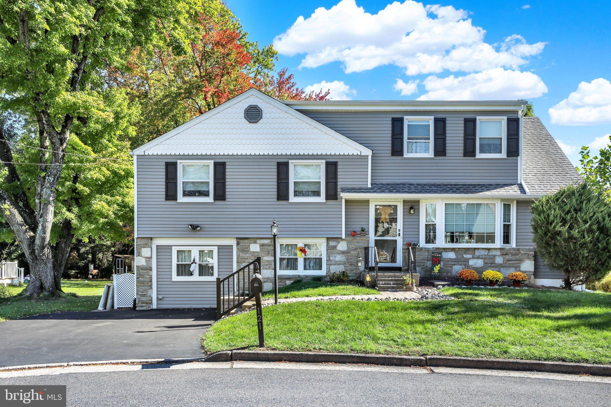 121 Clayton Rd, Hatboro, PA 19040 photo