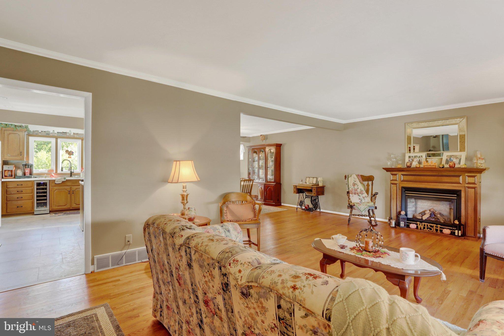 121 Clayton Rd, Hatboro, PA 19040 photo