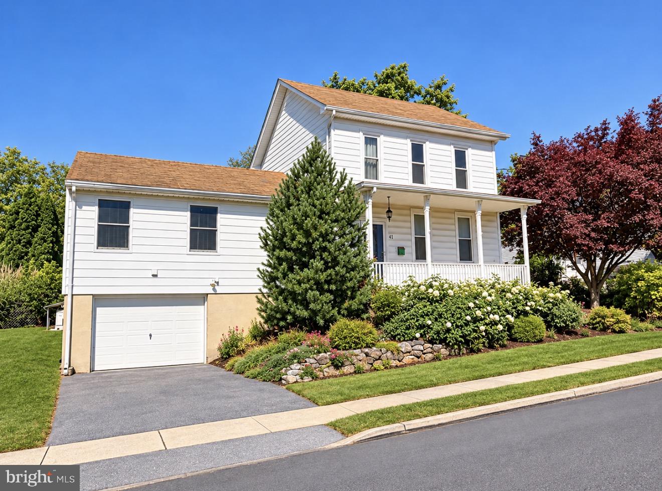 41 Church St, Annville, PA 17003