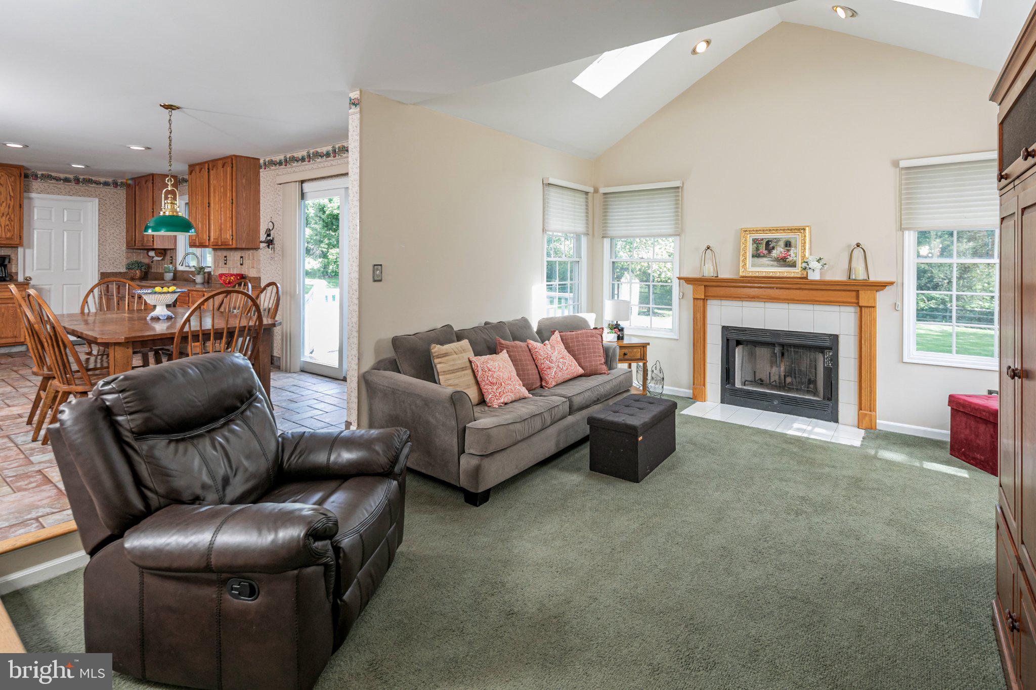 163 Matthews Farm Rd, Belle Mead, NJ 08502 photo