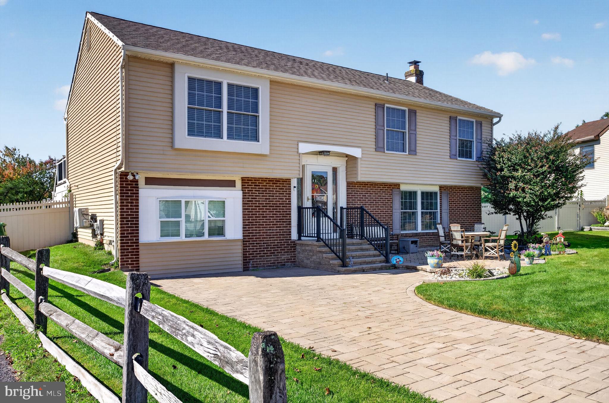 29 Candlewood Cir, Marlton, NJ 08053 photo