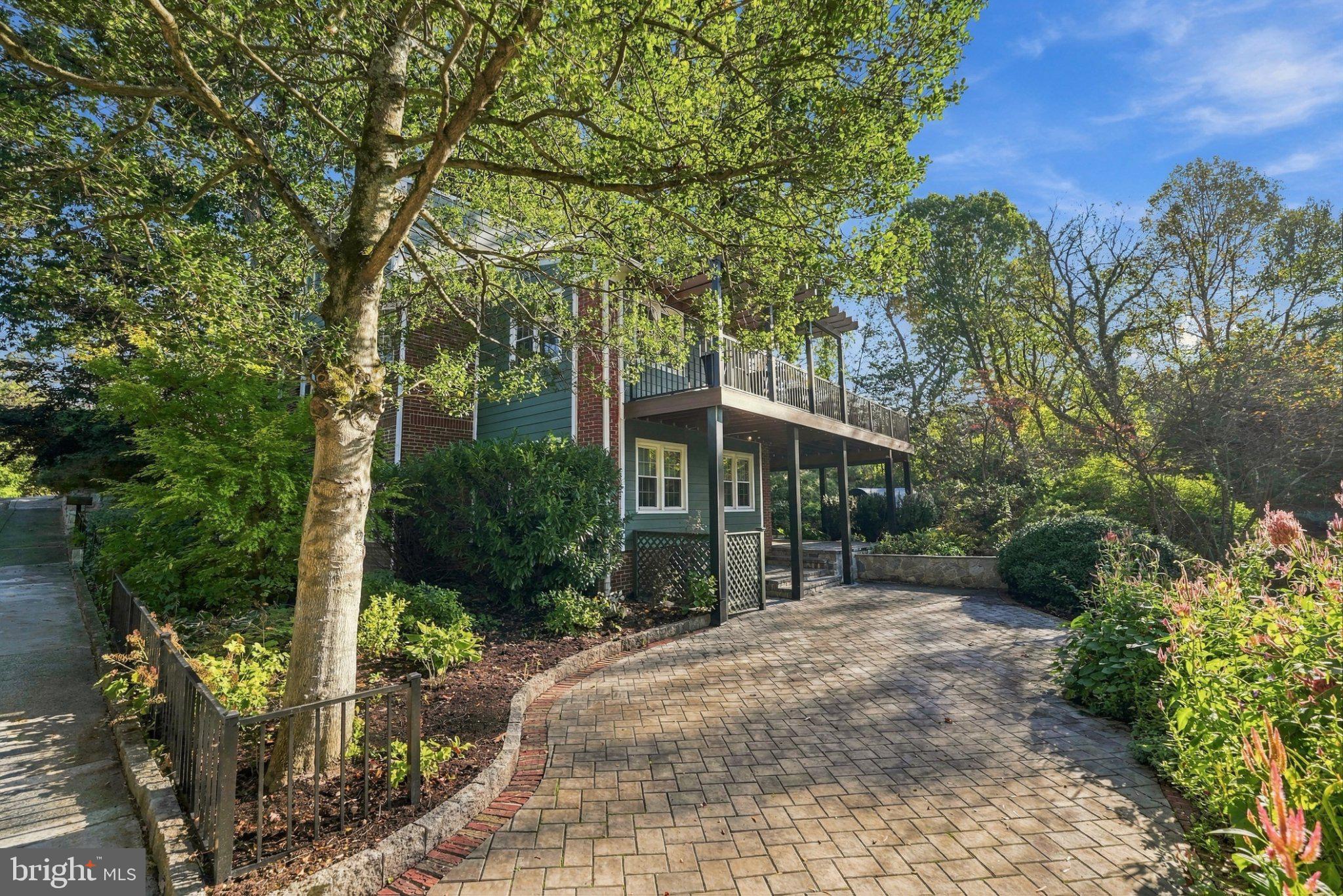 4518 N Glebe Rd, Arlington, VA 22207 photo