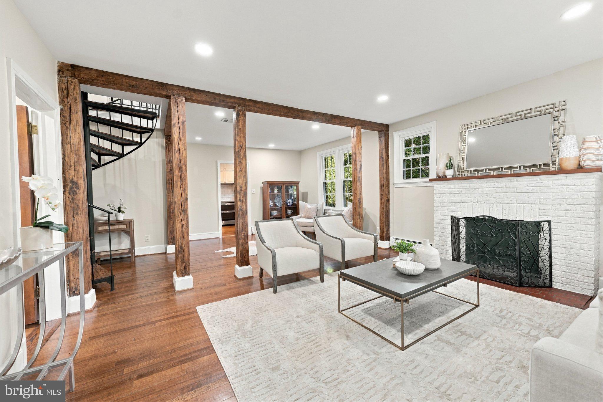 4518 N Glebe Rd, Arlington, VA 22207 photo