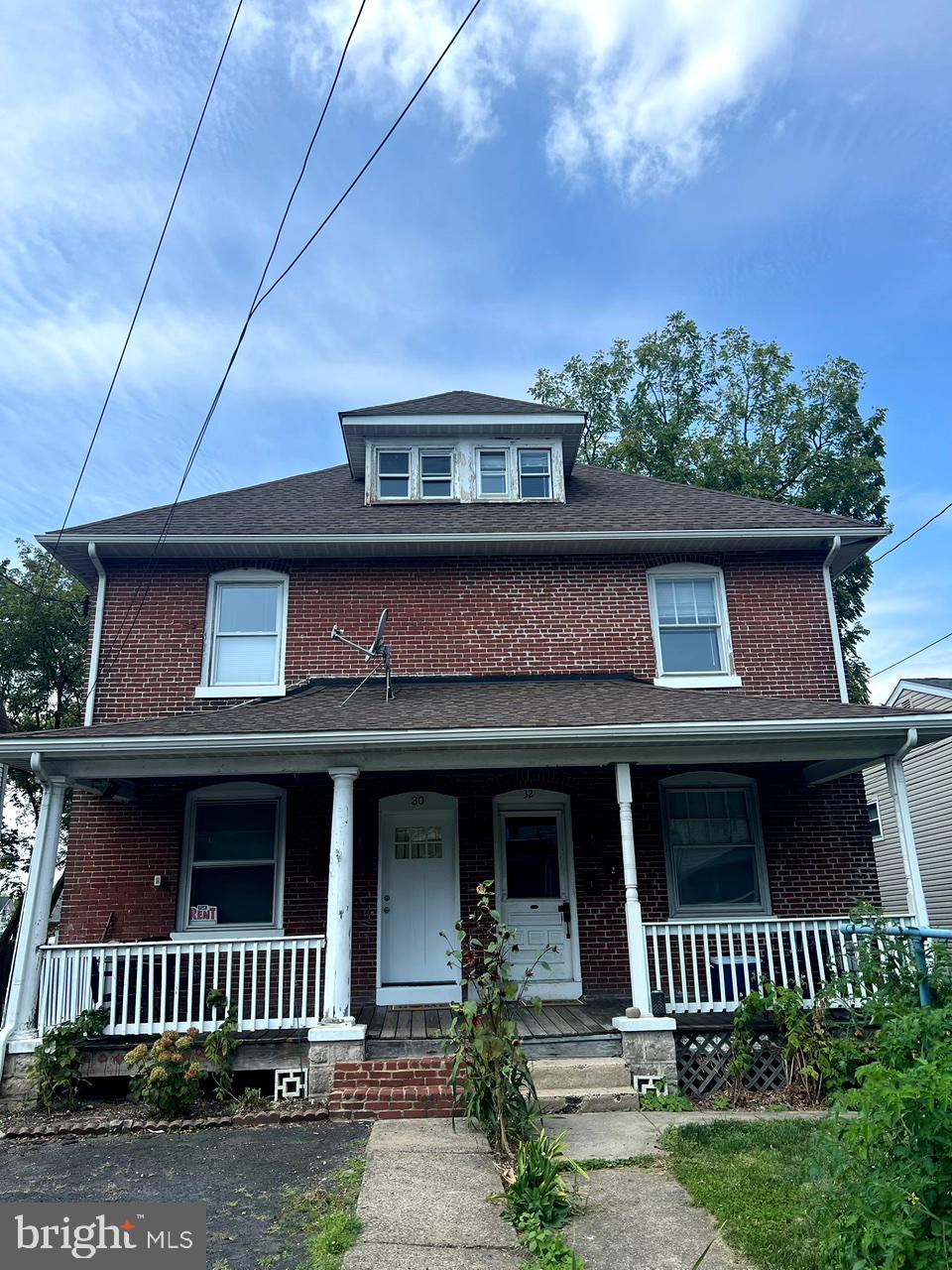 30 Church St, Willow Grove, PA 19090