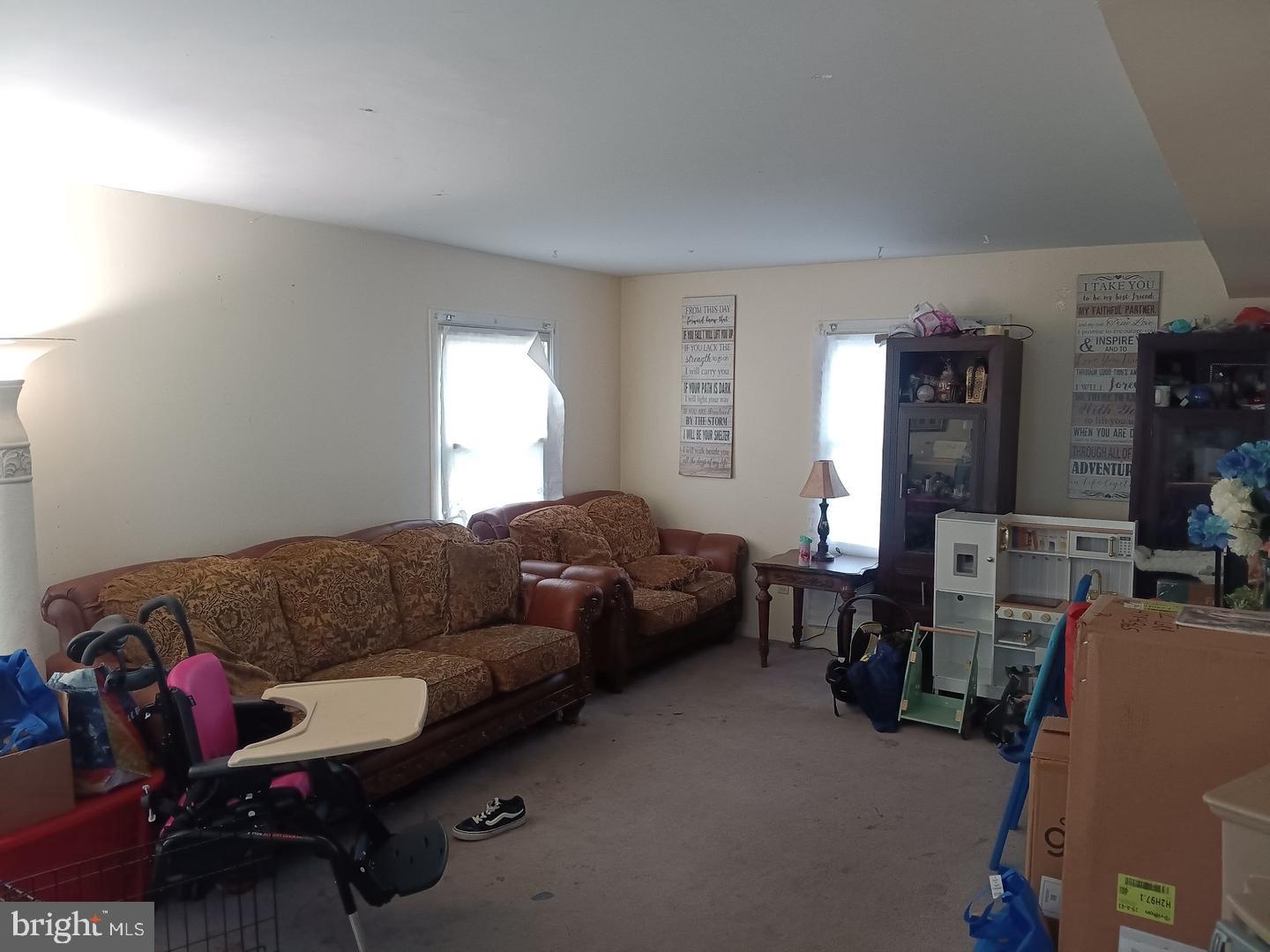32 Palfrey Ln, Willingboro, NJ 08046 photo