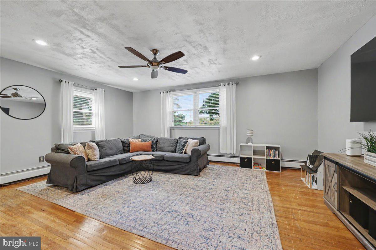 603 Linda Ln, Norristown, PA 19401 photo