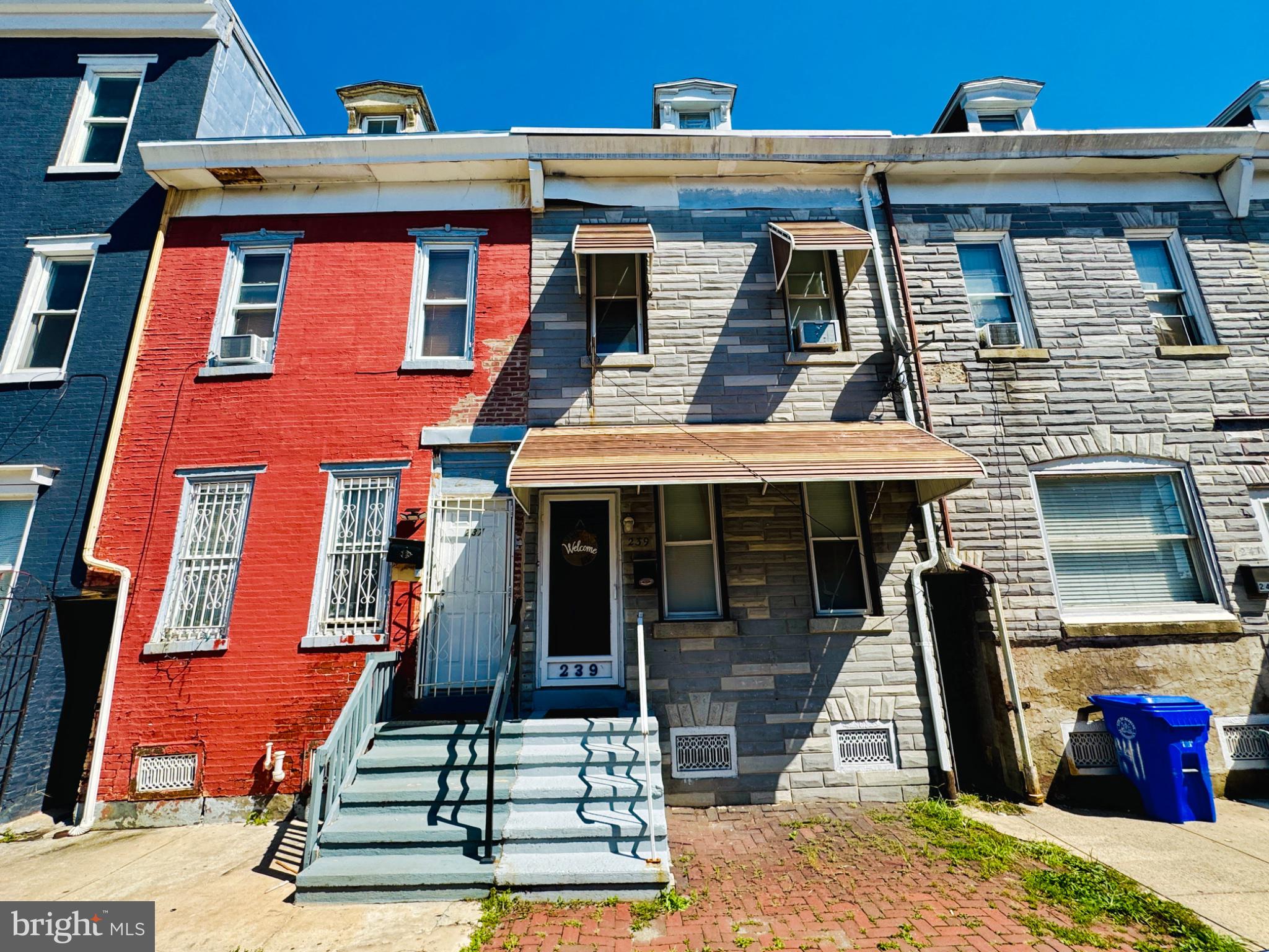 239 Pearl St, Reading, PA 19602 photo