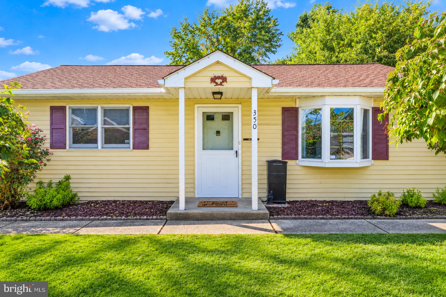 350 Maple St, Whitehall, PA 18052 photo