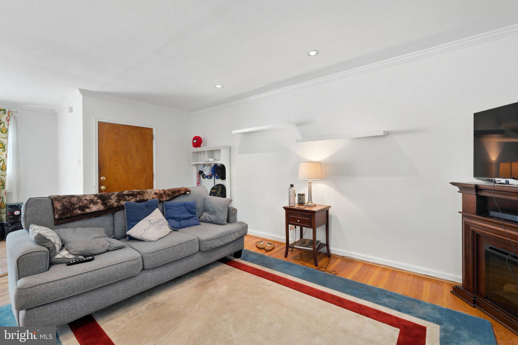 3711 Mimi Circle Cir, Philadelphia, PA 19131 photo