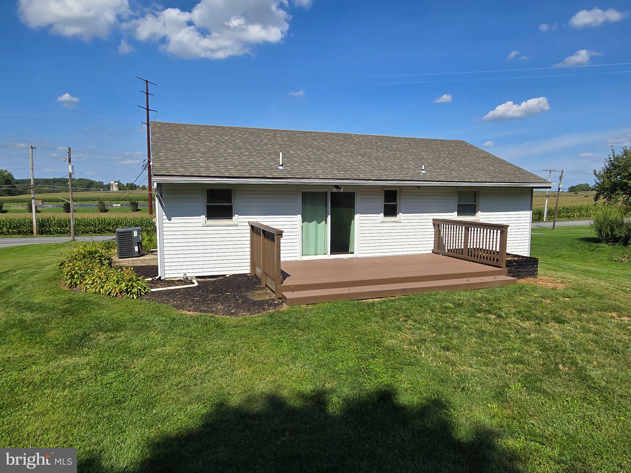 1252 Iron Bridge Rd, Columbia, PA 17512 photo