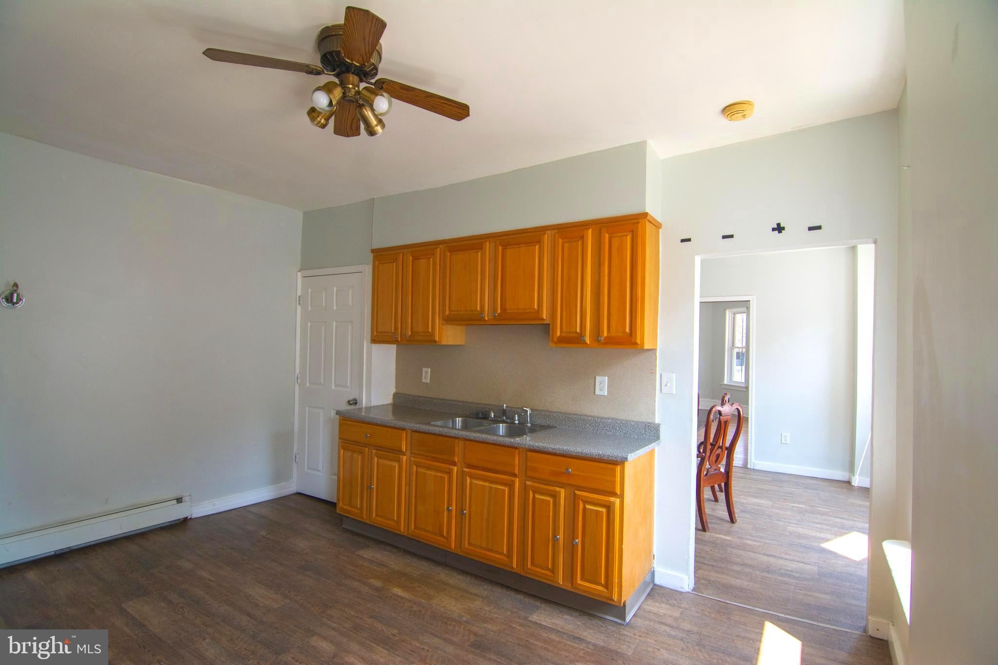 219 Park Ln, Hampton, NJ 08609 photo