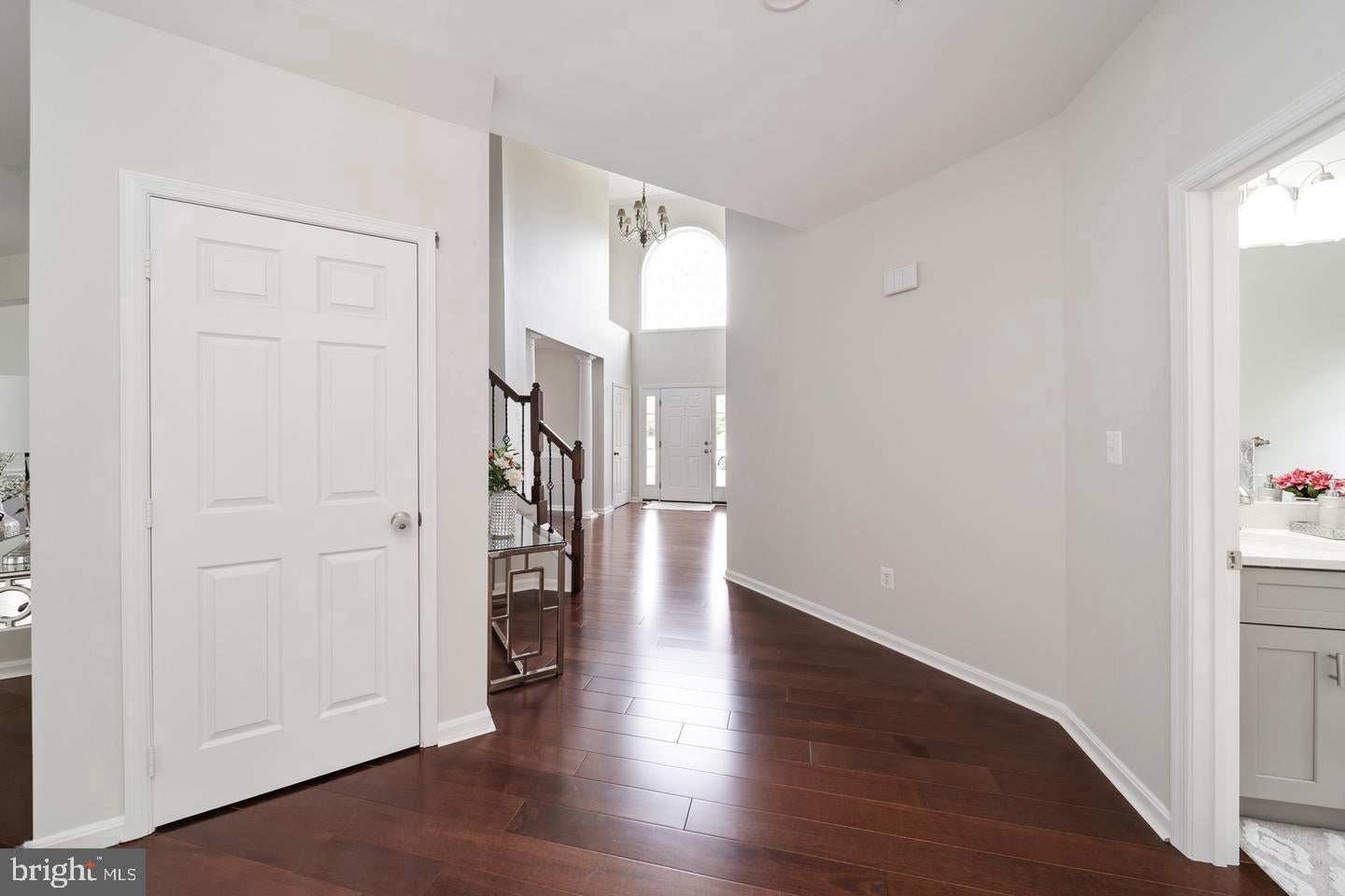 10807 Glenshire Dr, Glenn Dale, MD 20769 photo