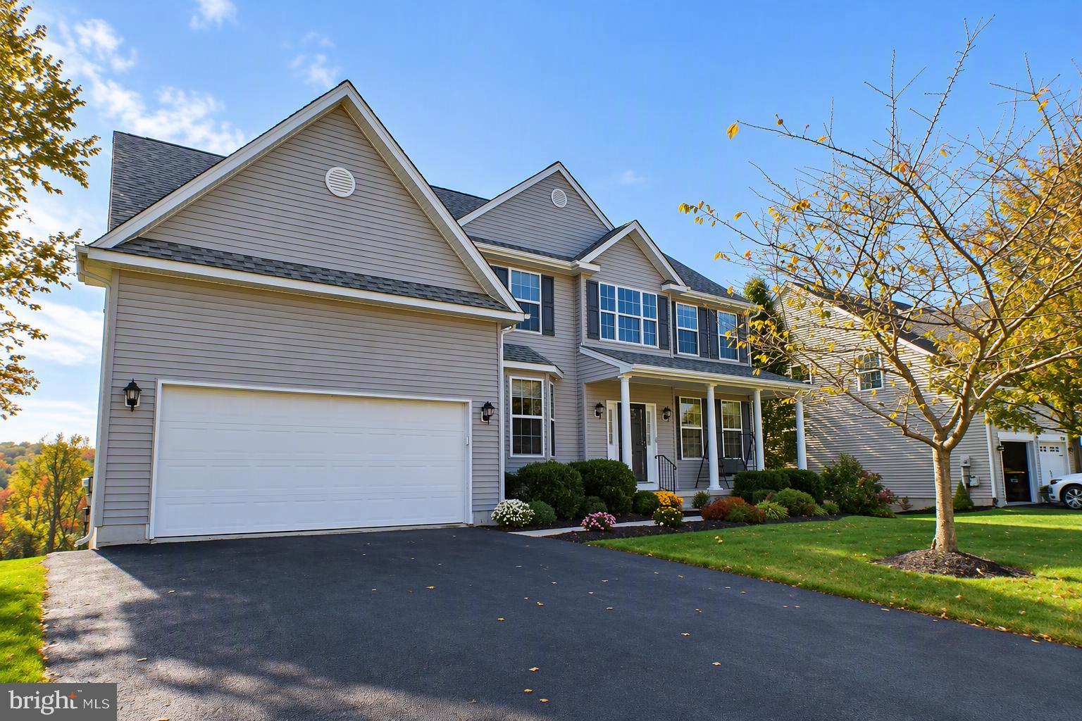 2690 Saint Victoria Dr, Gilbertsville, PA 19525