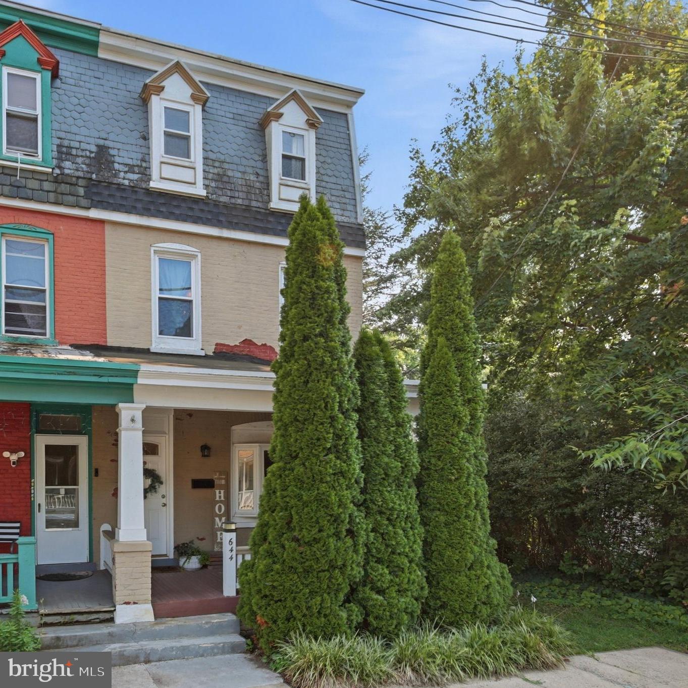 644 Chestnut St, Pottstown, PA 19464 photo
