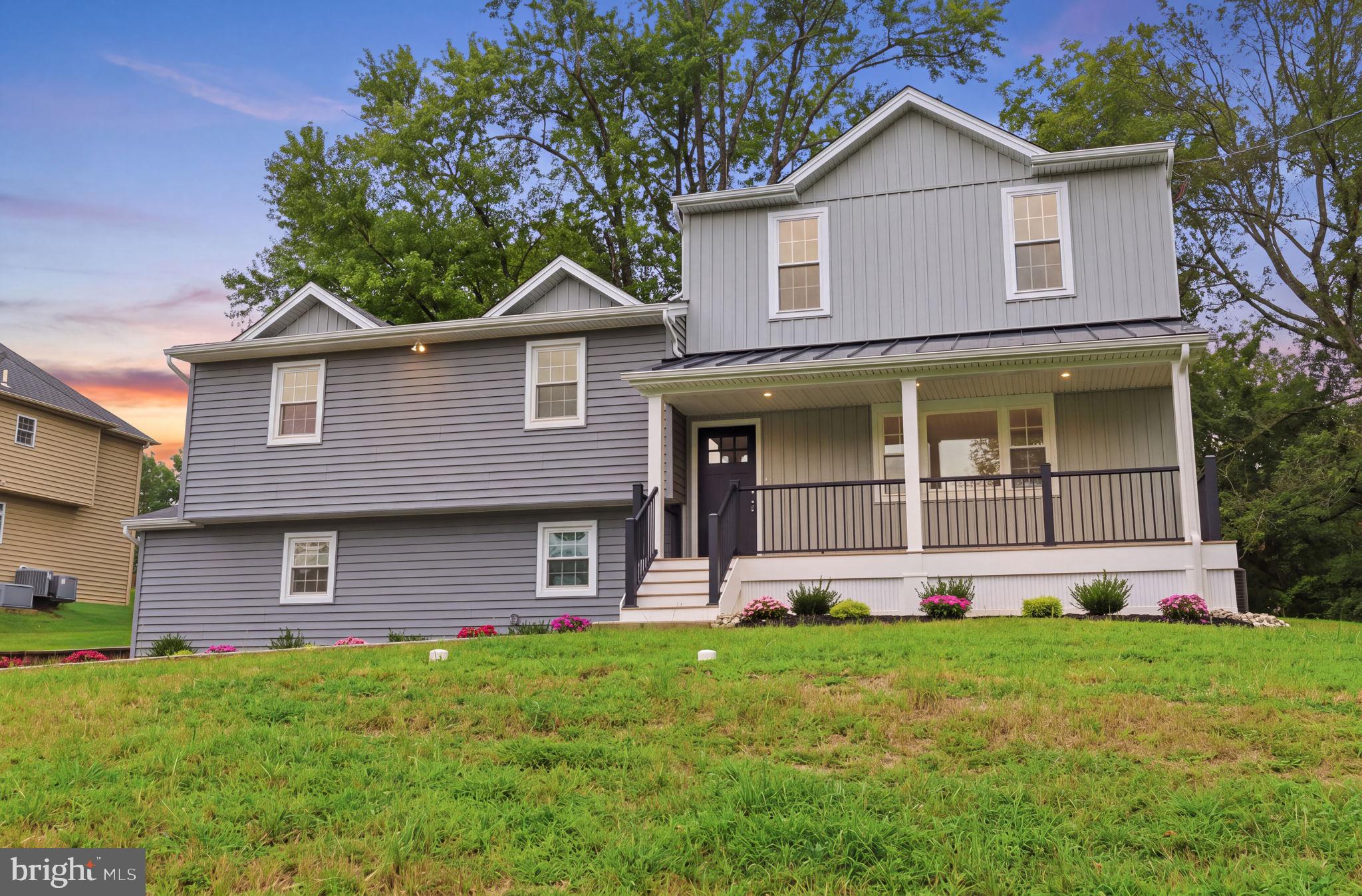886 Sackettsford, Ivyland, PA 18974 photo