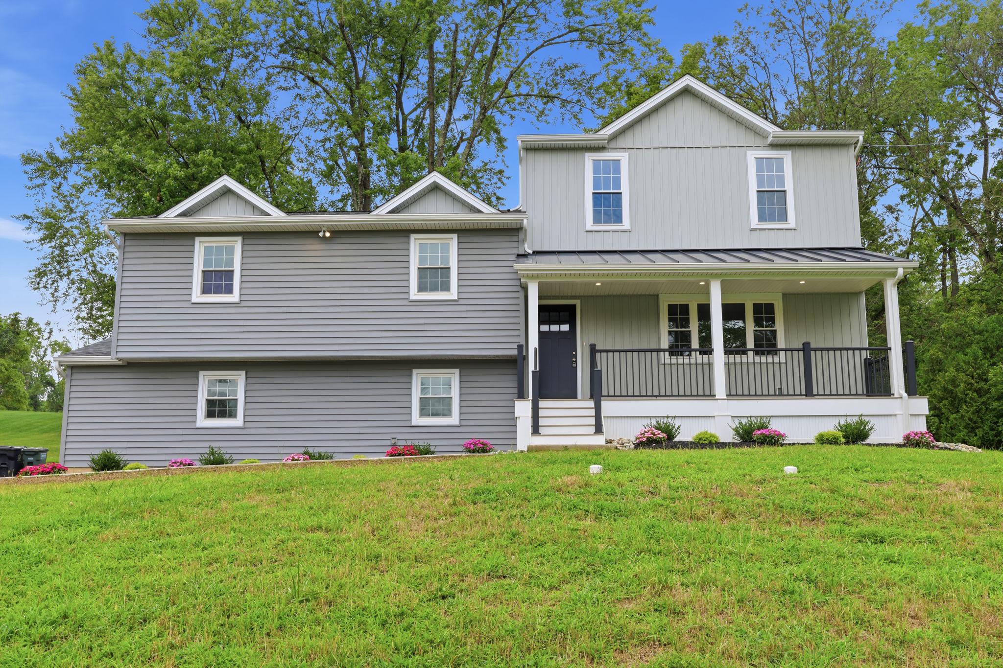 886 Sackettsford, Ivyland, PA 18974 photo