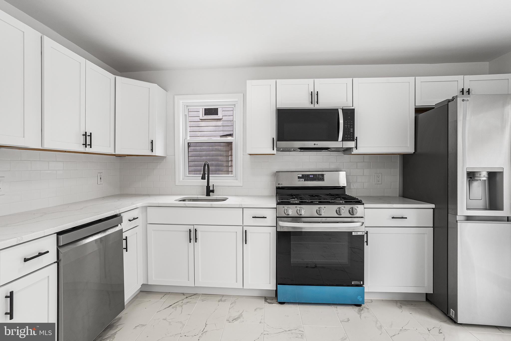 410 Walnut Ave, Laurel Springs, NJ 08021 photo