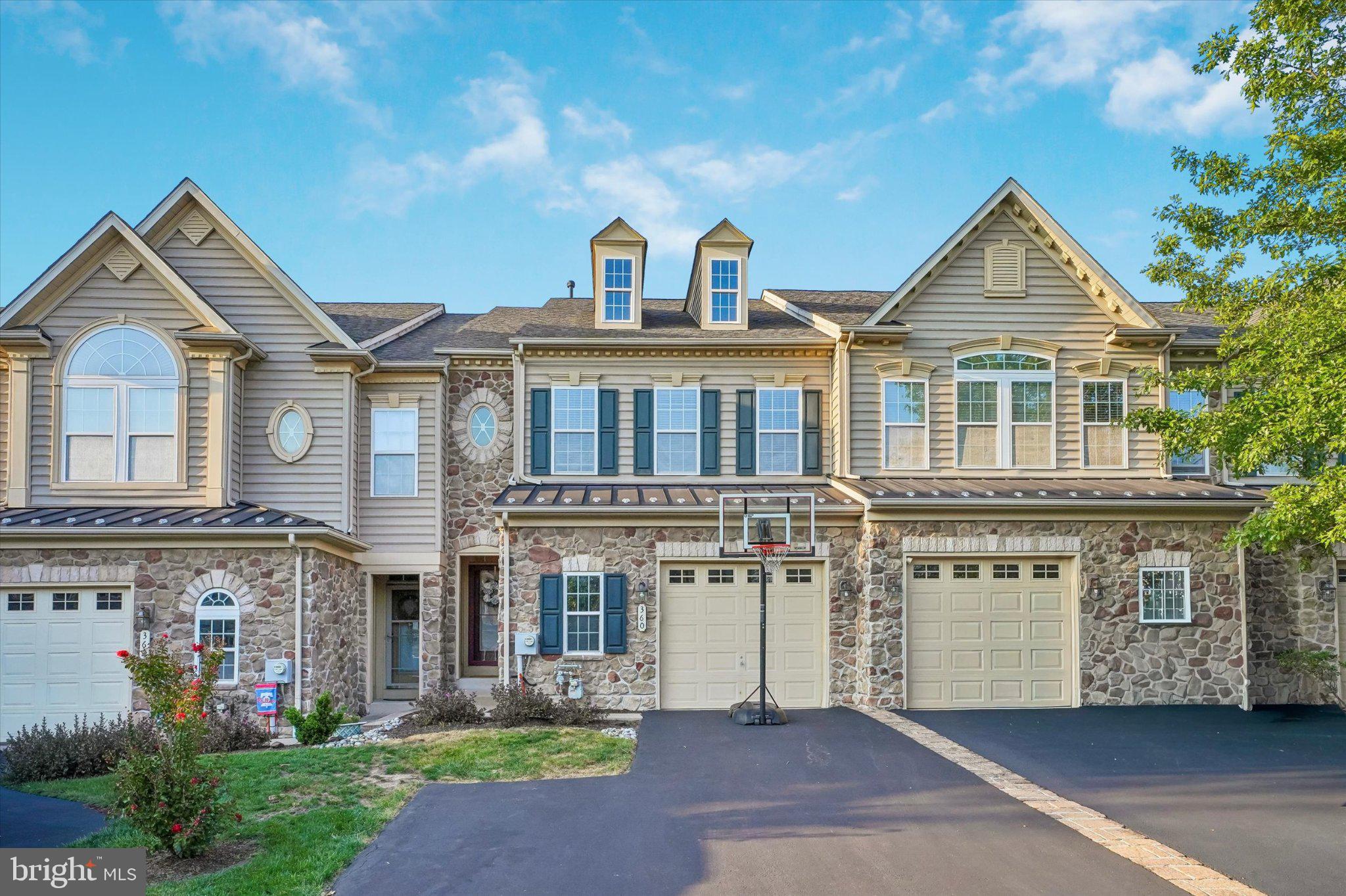 360 Village Way, Chalfont, PA 18914