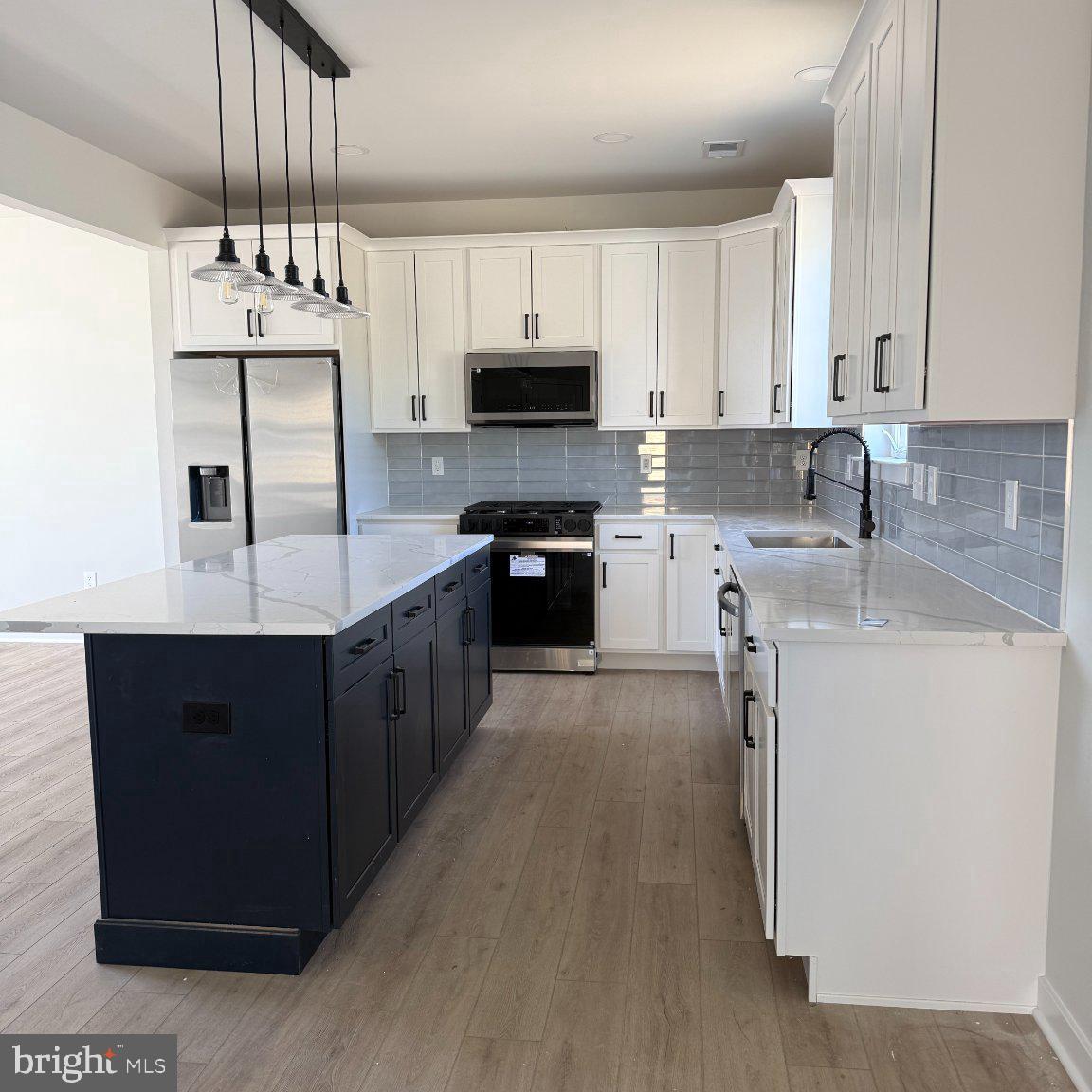 11 Hempstead Rd, Hampton, NJ 08610 photo